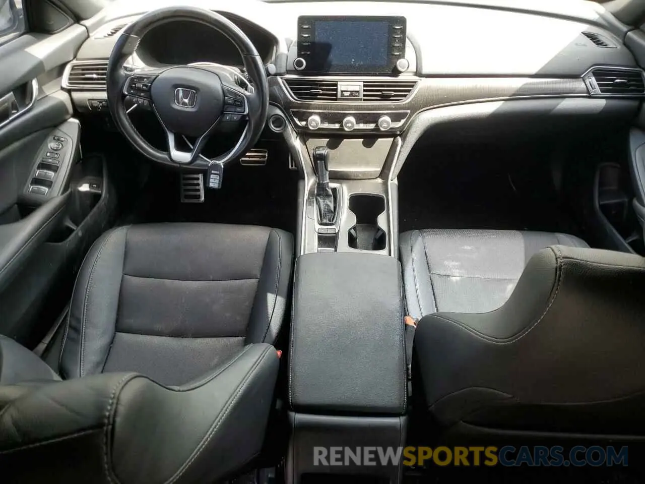 8 Photograph of a damaged car 1HGCV1F39KA169065 HONDA ACCORD 2019