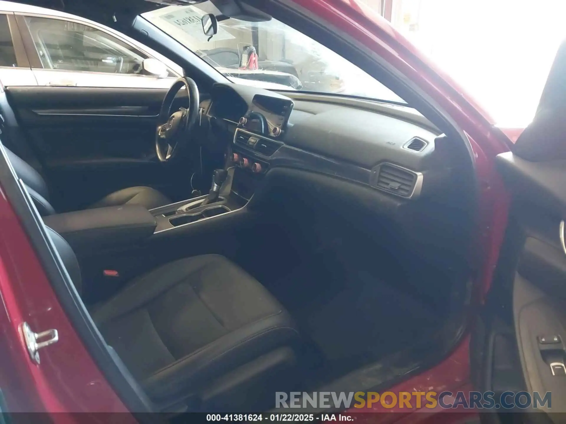 5 Photograph of a damaged car 1HGCV1F3XKA020793 HONDA ACCORD 2019