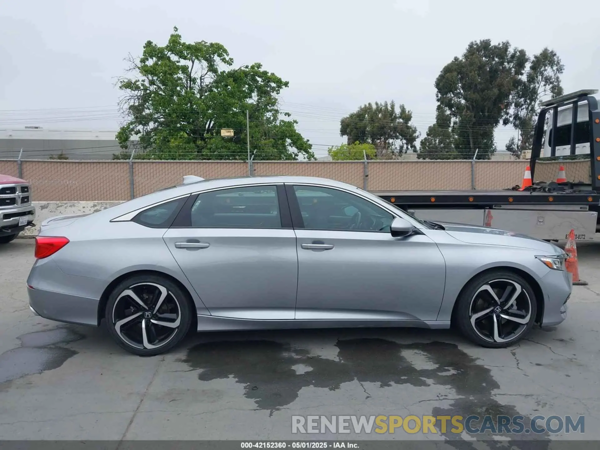13 Photograph of a damaged car 1HGCV1F3XKA023757 HONDA ACCORD 2019