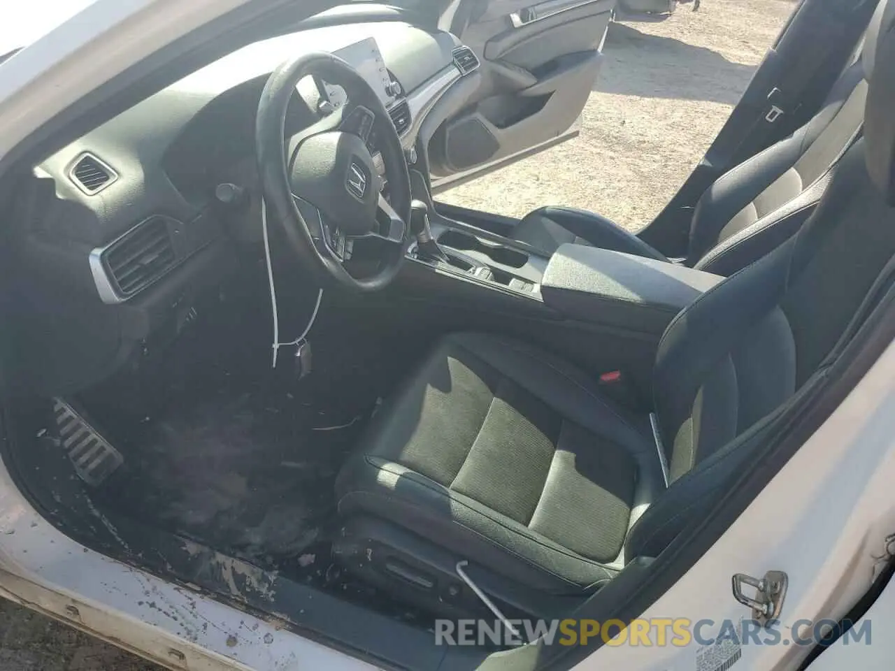 7 Photograph of a damaged car 1HGCV1F3XKA029493 HONDA ACCORD 2019