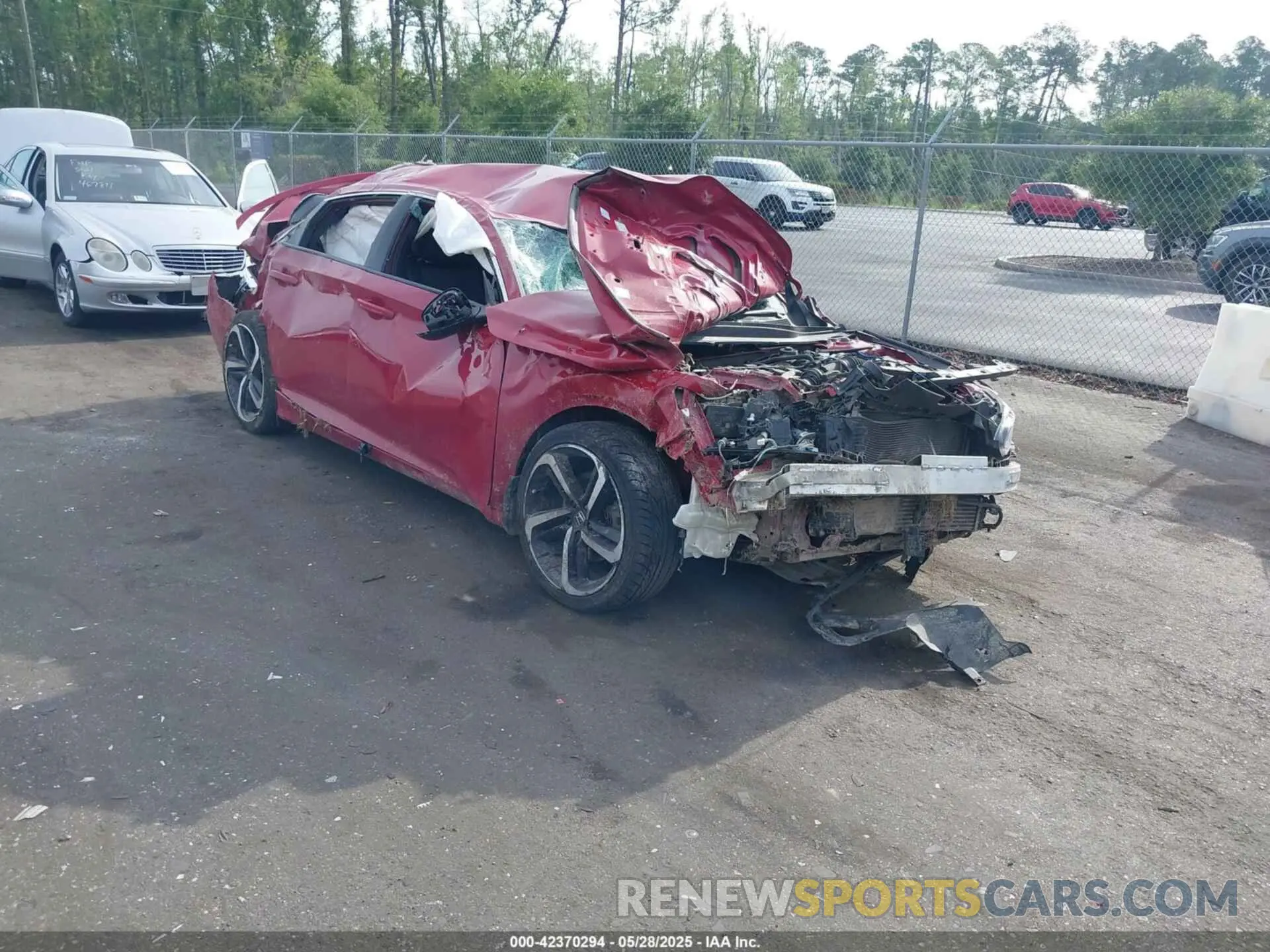 1 Photograph of a damaged car 1HGCV1F3XKA052501 HONDA ACCORD 2019
