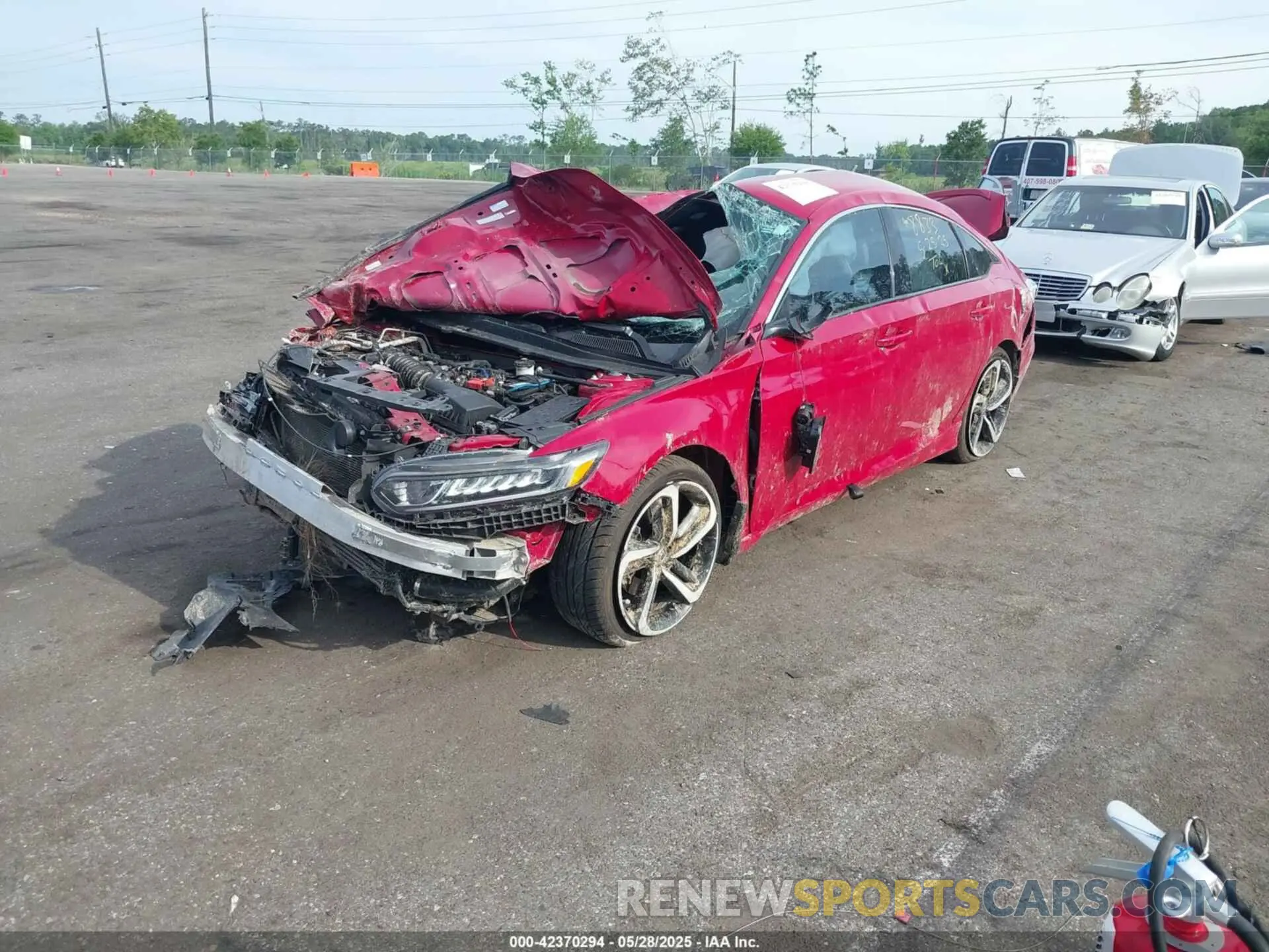2 Photograph of a damaged car 1HGCV1F3XKA052501 HONDA ACCORD 2019