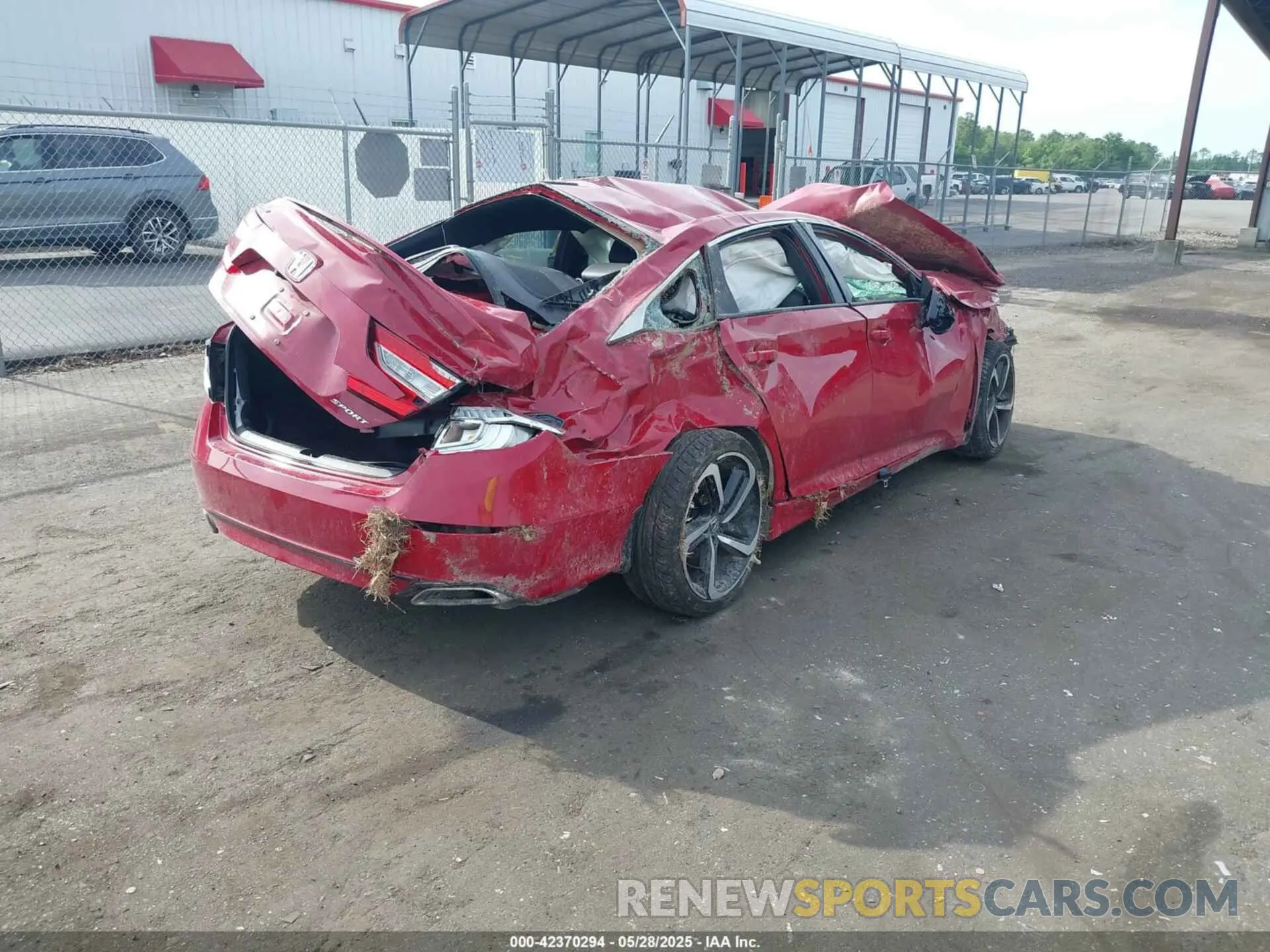 4 Photograph of a damaged car 1HGCV1F3XKA052501 HONDA ACCORD 2019