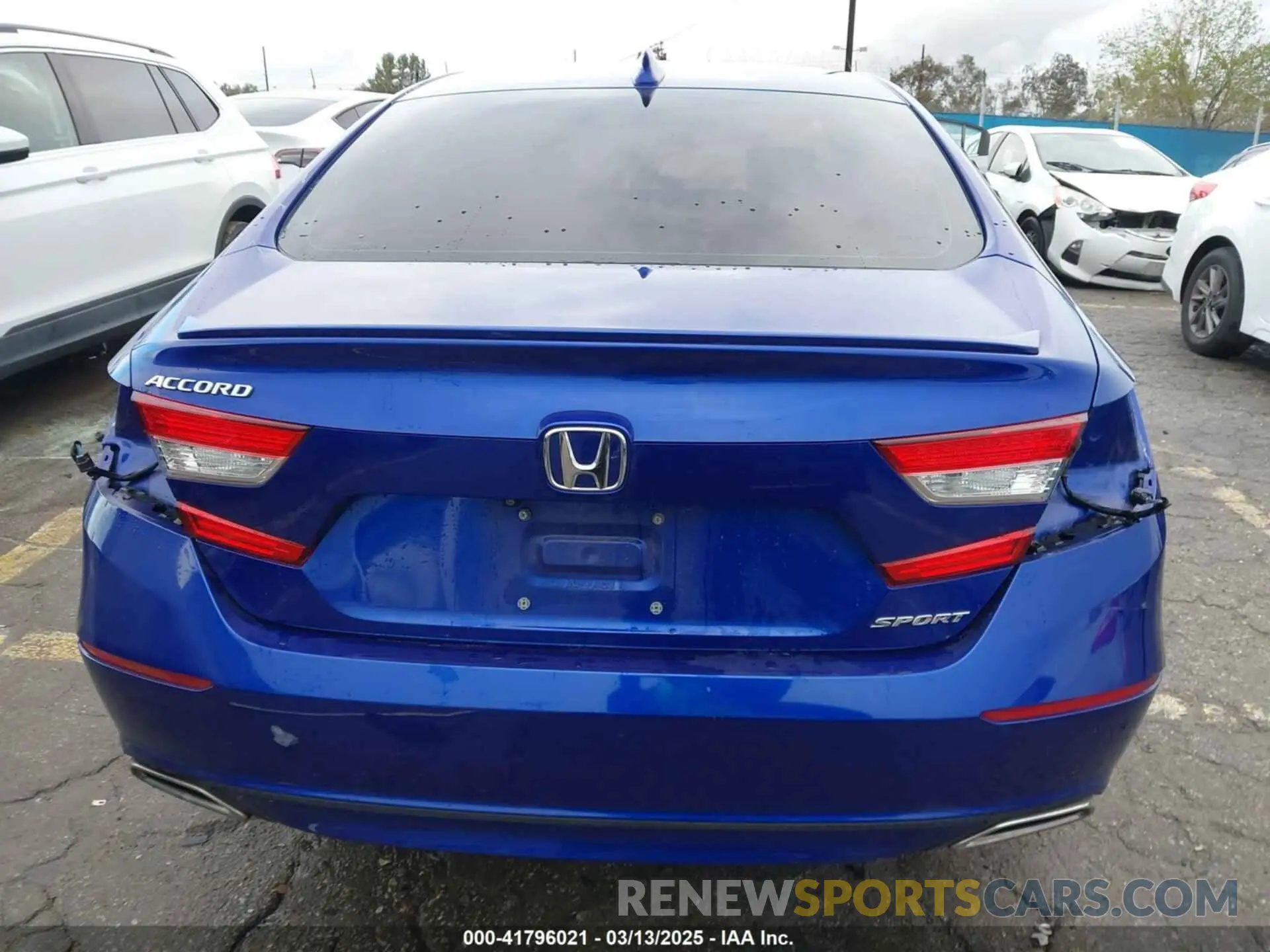 17 Photograph of a damaged car 1HGCV1F3XKA059819 HONDA ACCORD 2019