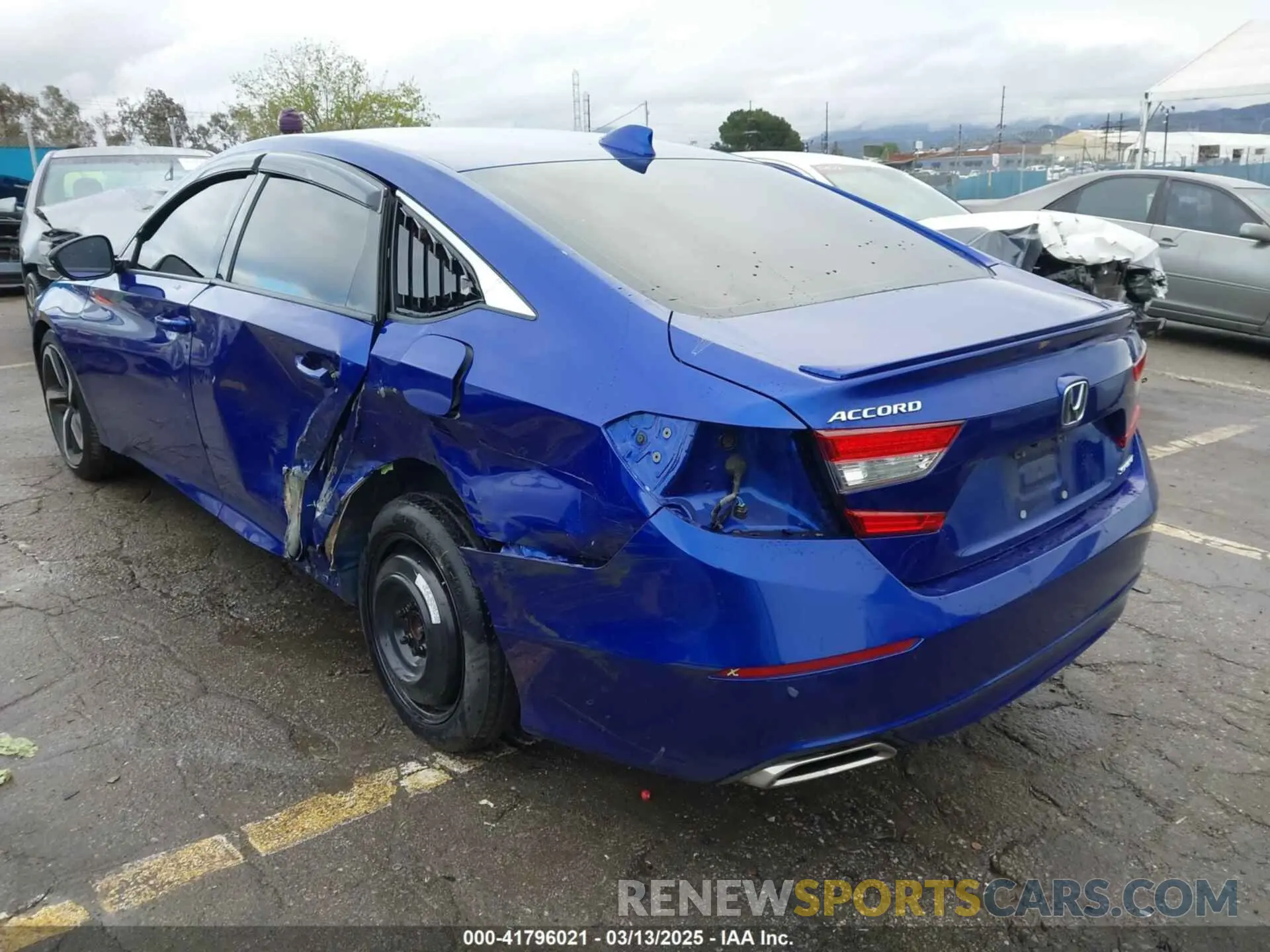 3 Photograph of a damaged car 1HGCV1F3XKA059819 HONDA ACCORD 2019