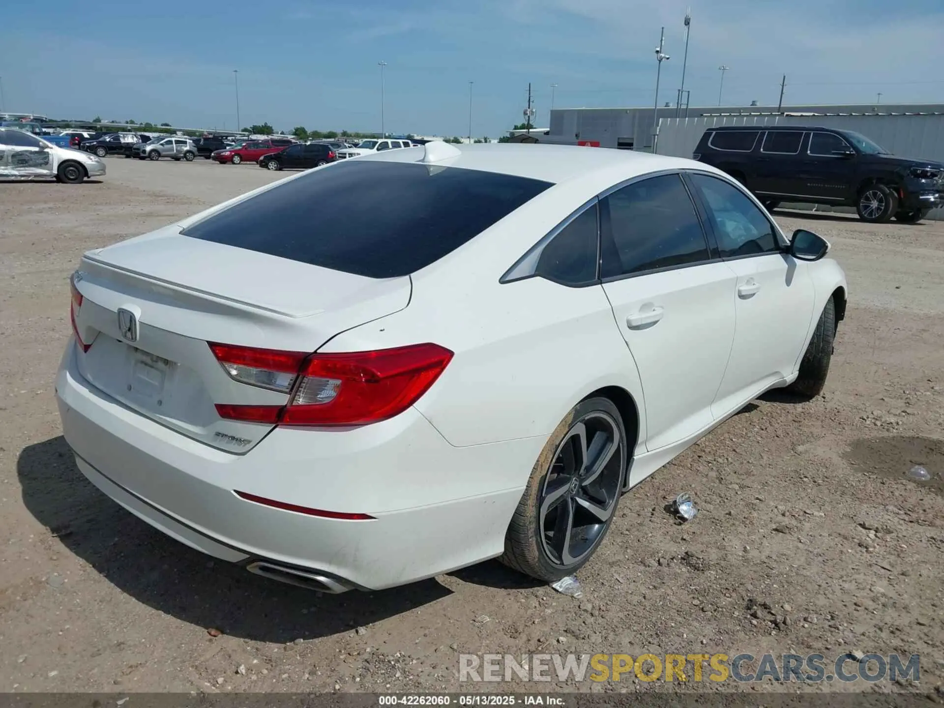 4 Photograph of a damaged car 1HGCV1F3XKA070626 HONDA ACCORD 2019