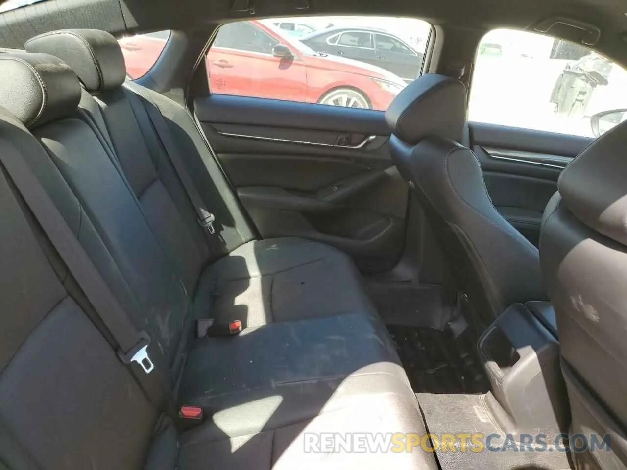 10 Photograph of a damaged car 1HGCV1F3XKA081643 HONDA ACCORD 2019