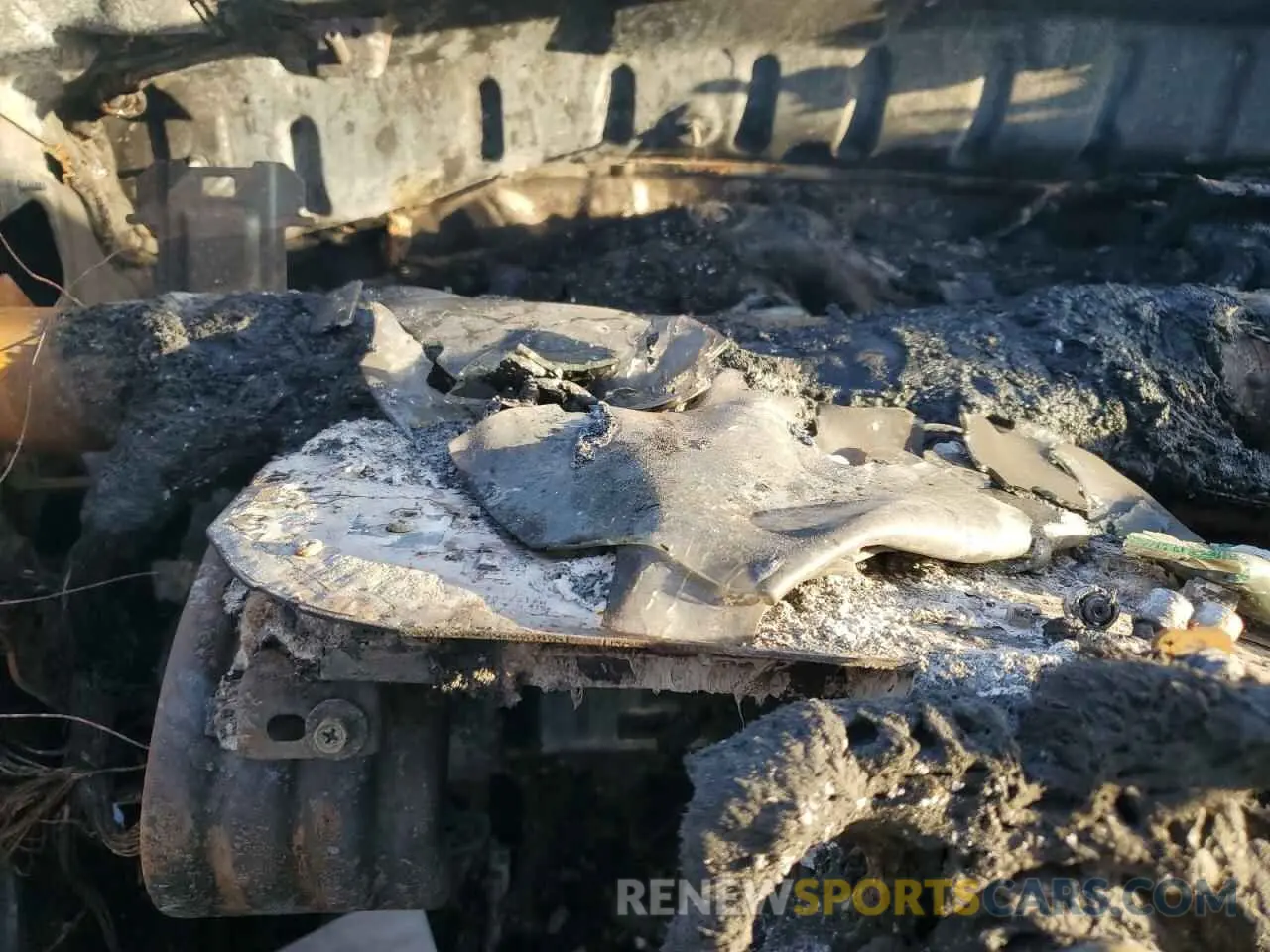 9 Photograph of a damaged car 1HGCV1F3XKA094408 HONDA ACCORD 2019