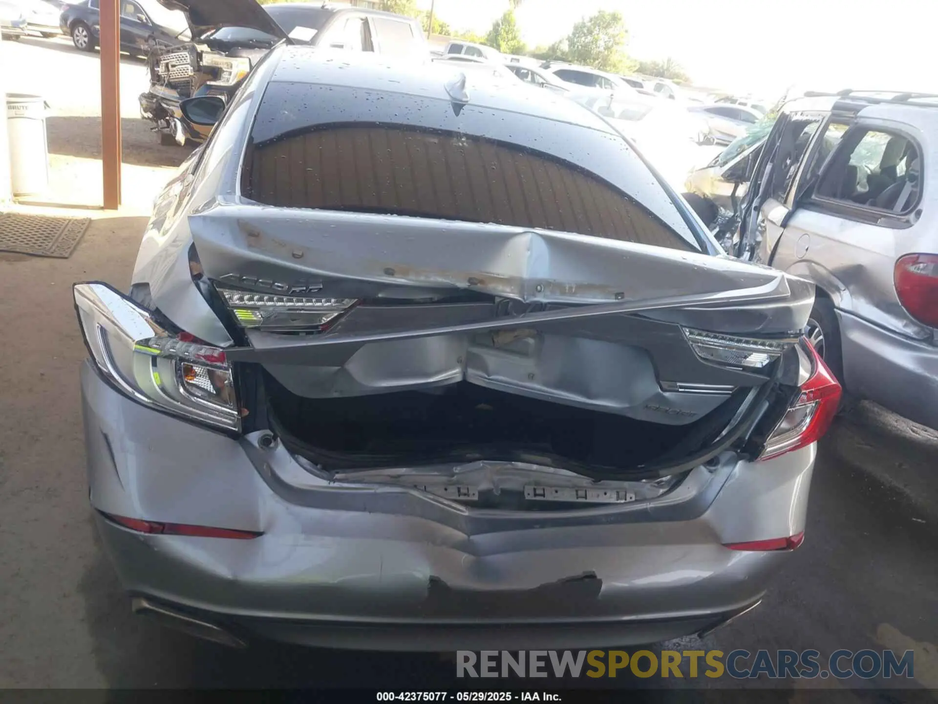 16 Photograph of a damaged car 1HGCV1F3XKA150198 HONDA ACCORD 2019