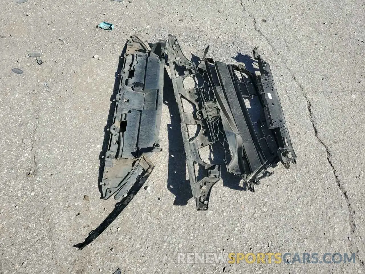 13 Photograph of a damaged car 1HGCV1F40KA063743 HONDA ACCORD 2019
