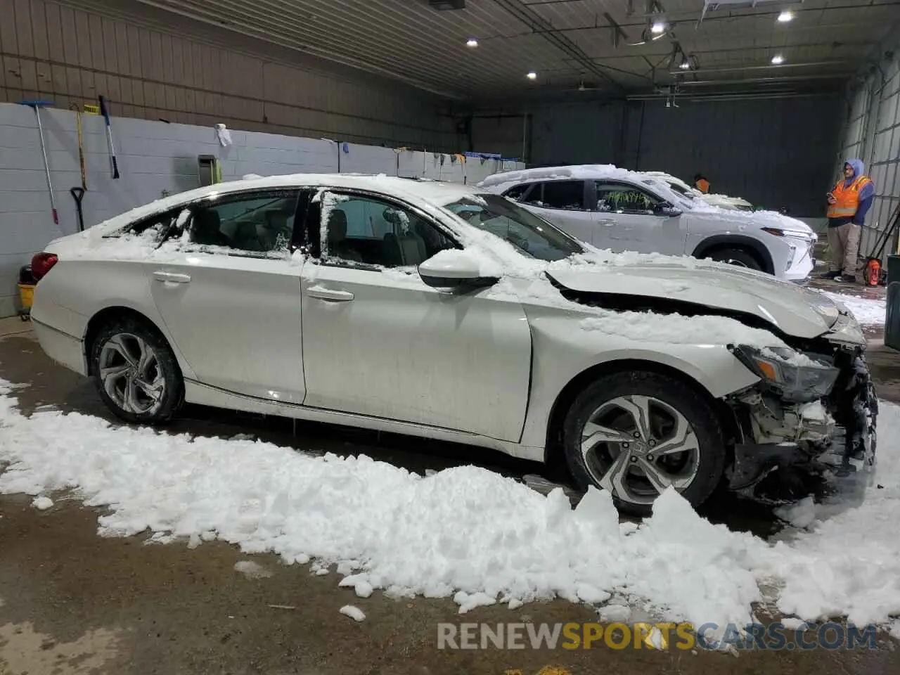 4 Photograph of a damaged car 1HGCV1F40KA125738 HONDA ACCORD 2019