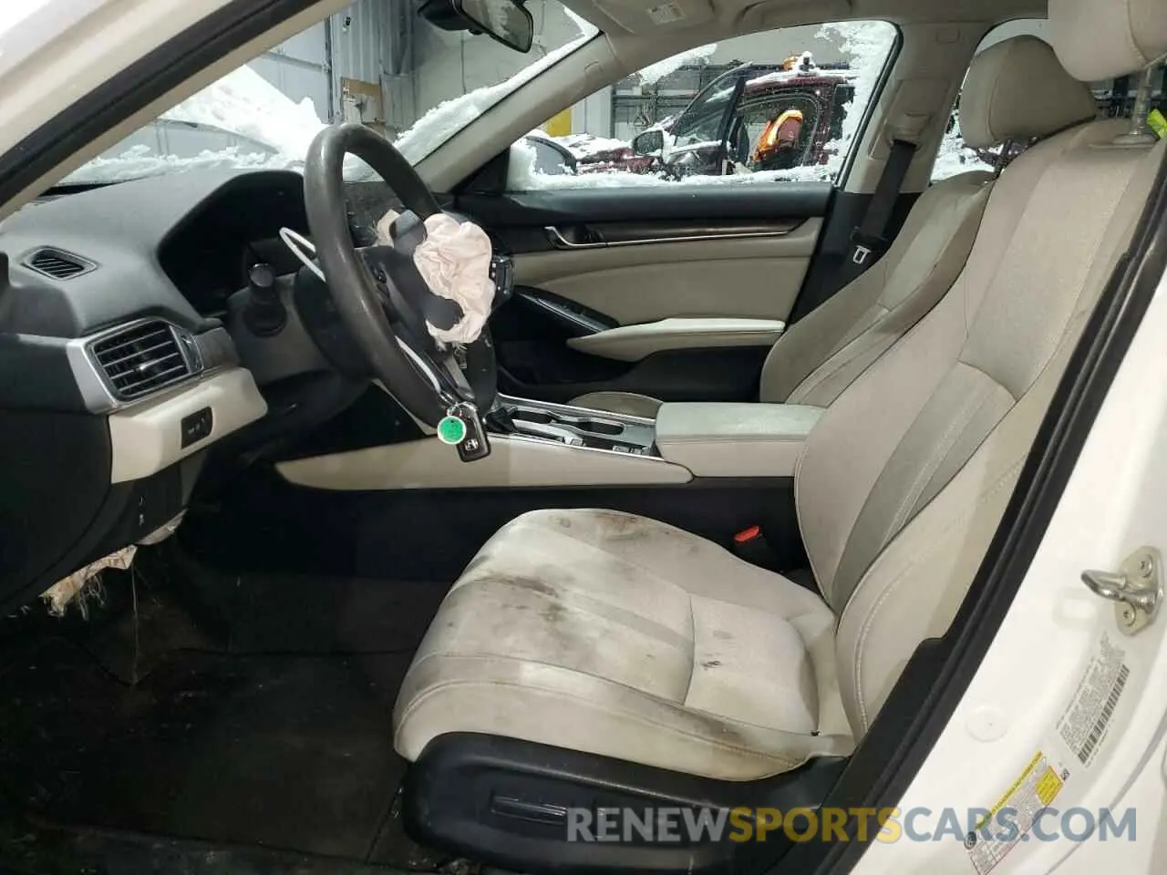 7 Photograph of a damaged car 1HGCV1F40KA125738 HONDA ACCORD 2019
