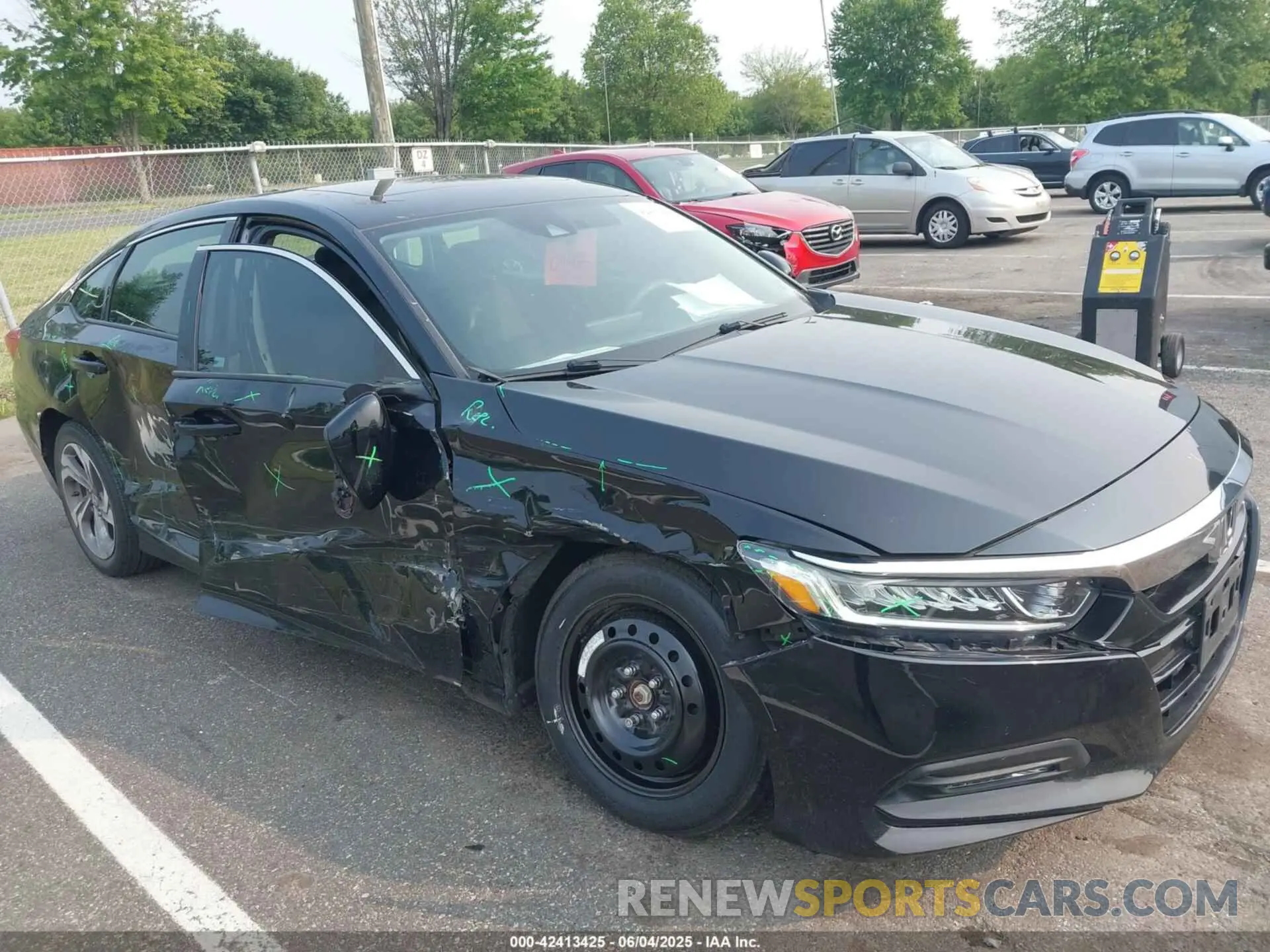 6 Photograph of a damaged car 1HGCV1F41KA025759 HONDA ACCORD 2019