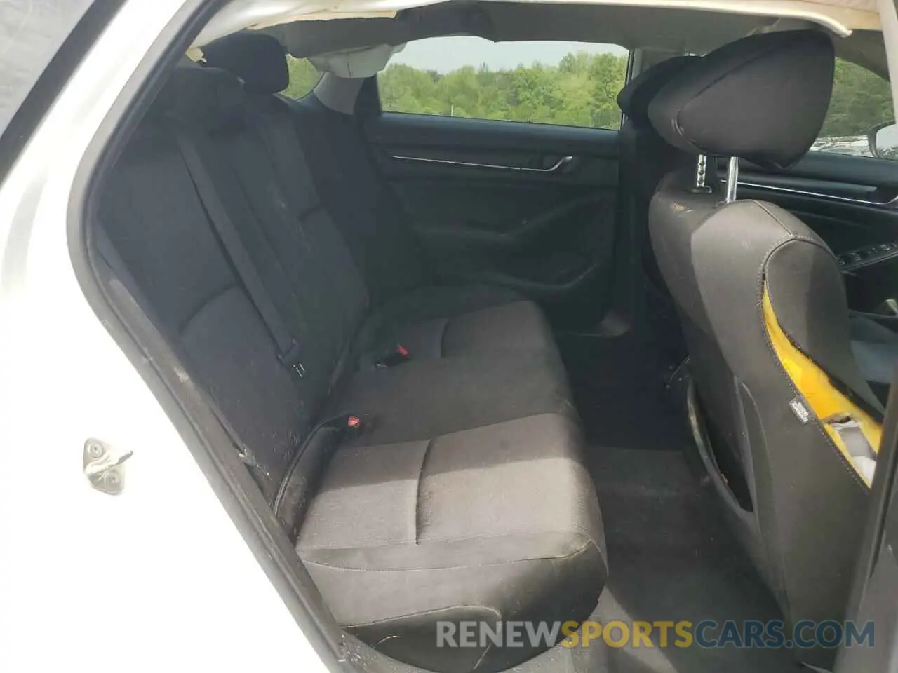 10 Photograph of a damaged car 1HGCV1F41KA039211 HONDA ACCORD 2019