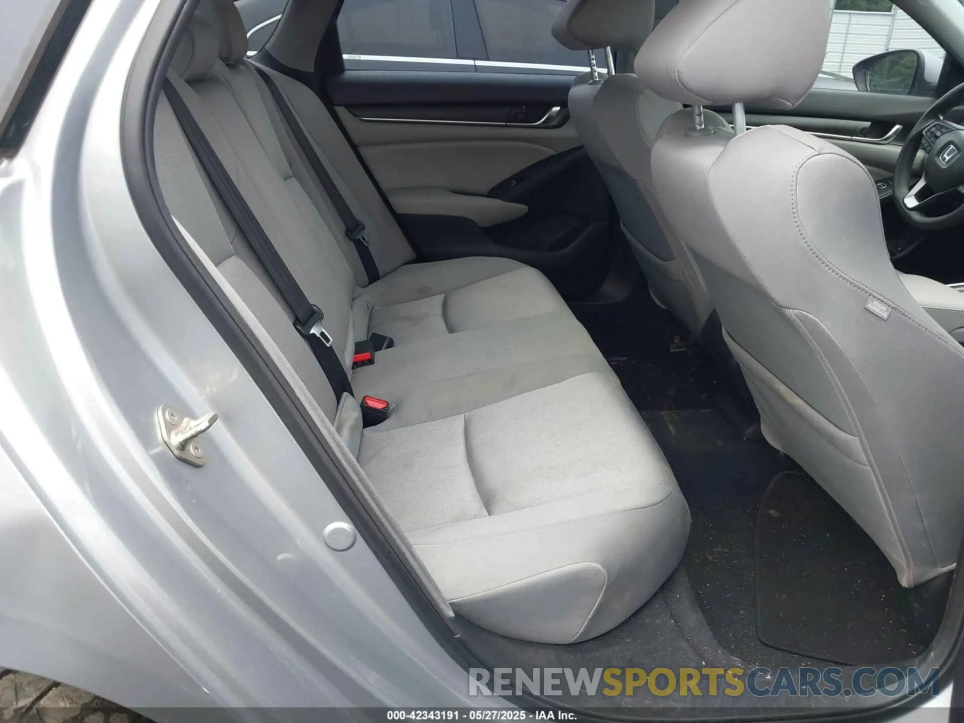 8 Photograph of a damaged car 1HGCV1F41KA097268 HONDA ACCORD 2019