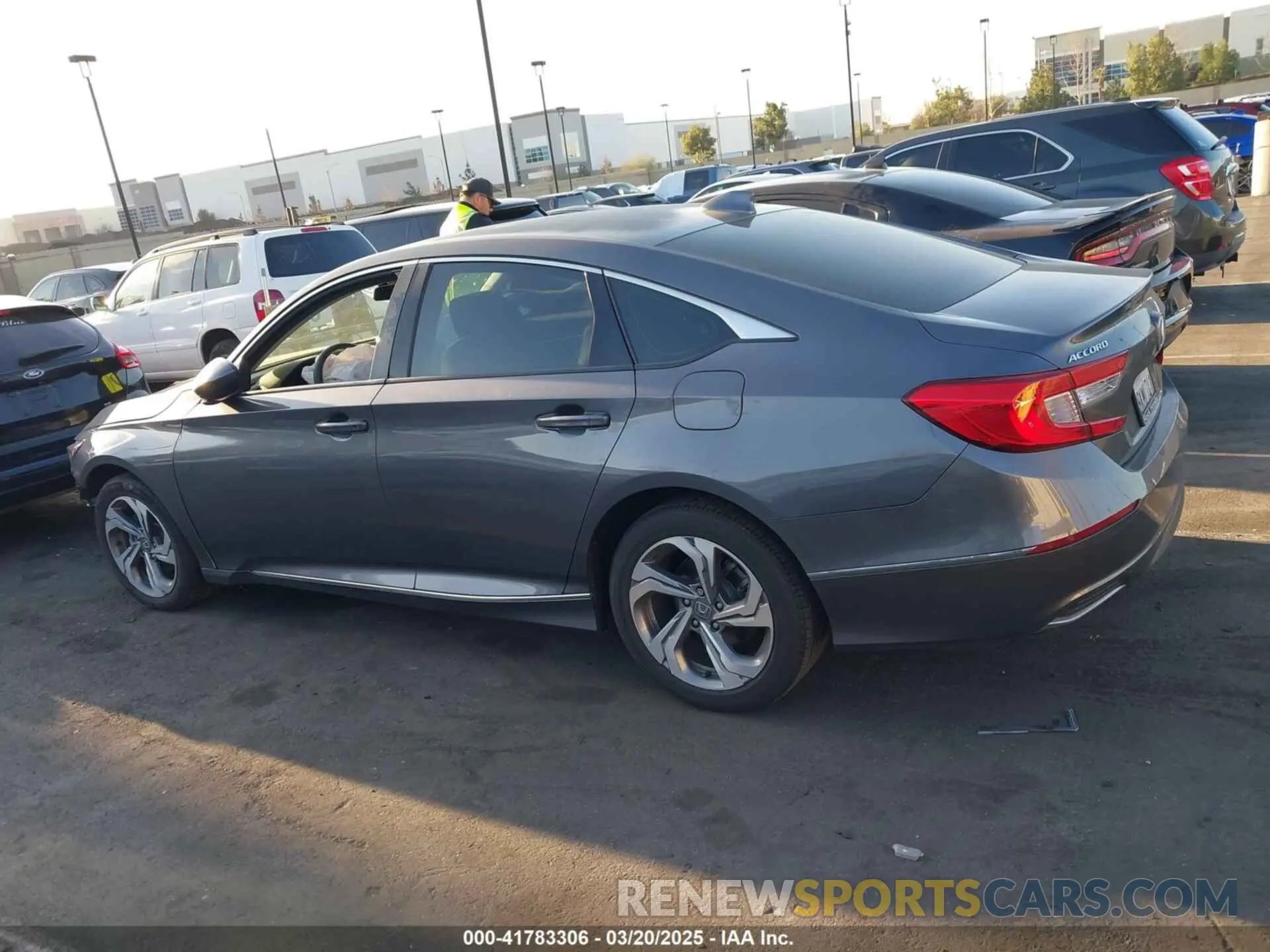15 Photograph of a damaged car 1HGCV1F42KA093293 HONDA ACCORD 2019
