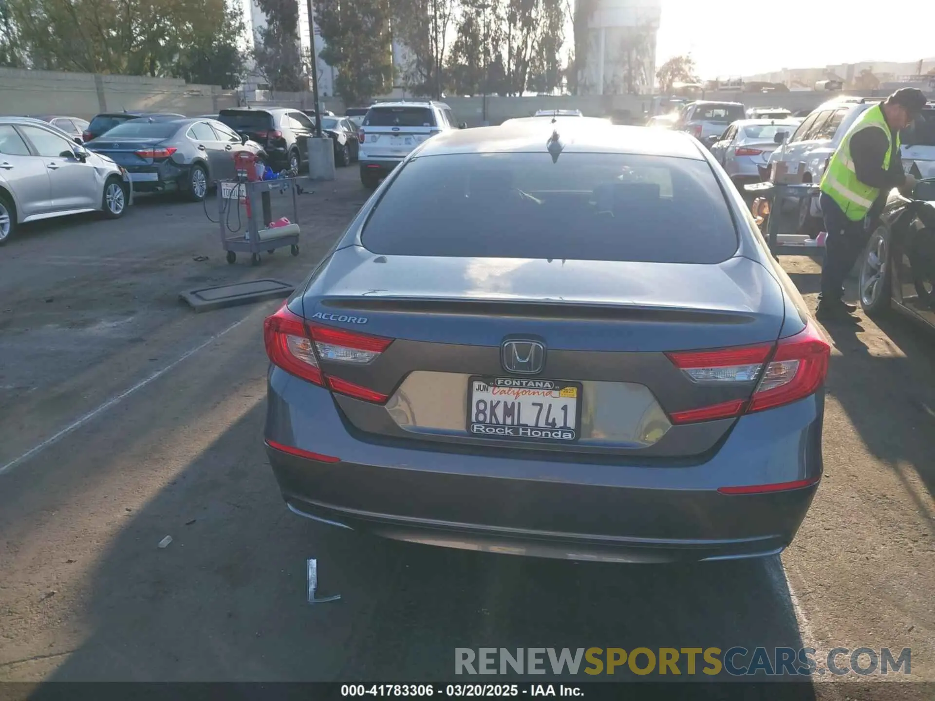 17 Photograph of a damaged car 1HGCV1F42KA093293 HONDA ACCORD 2019