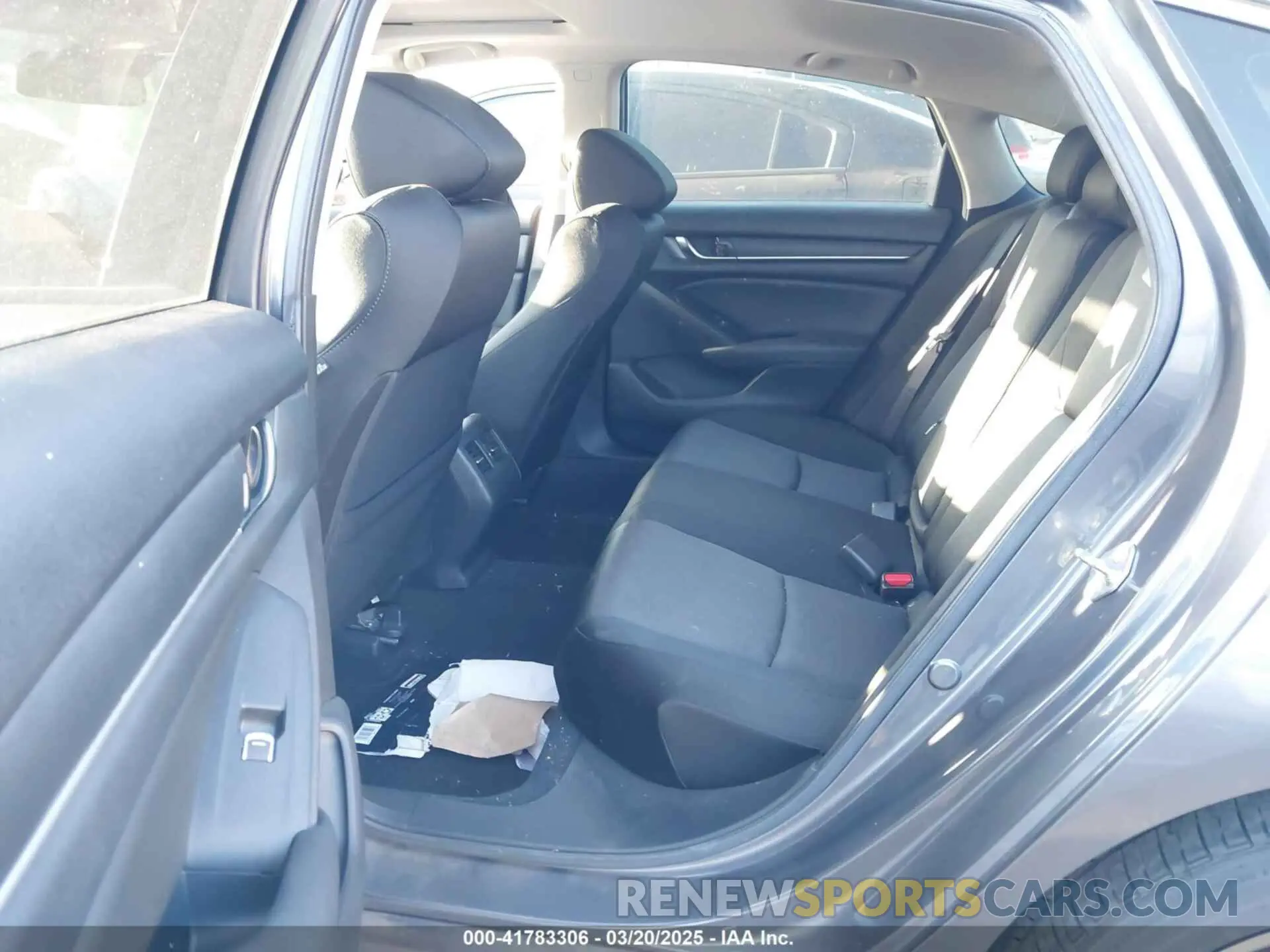 8 Photograph of a damaged car 1HGCV1F42KA093293 HONDA ACCORD 2019