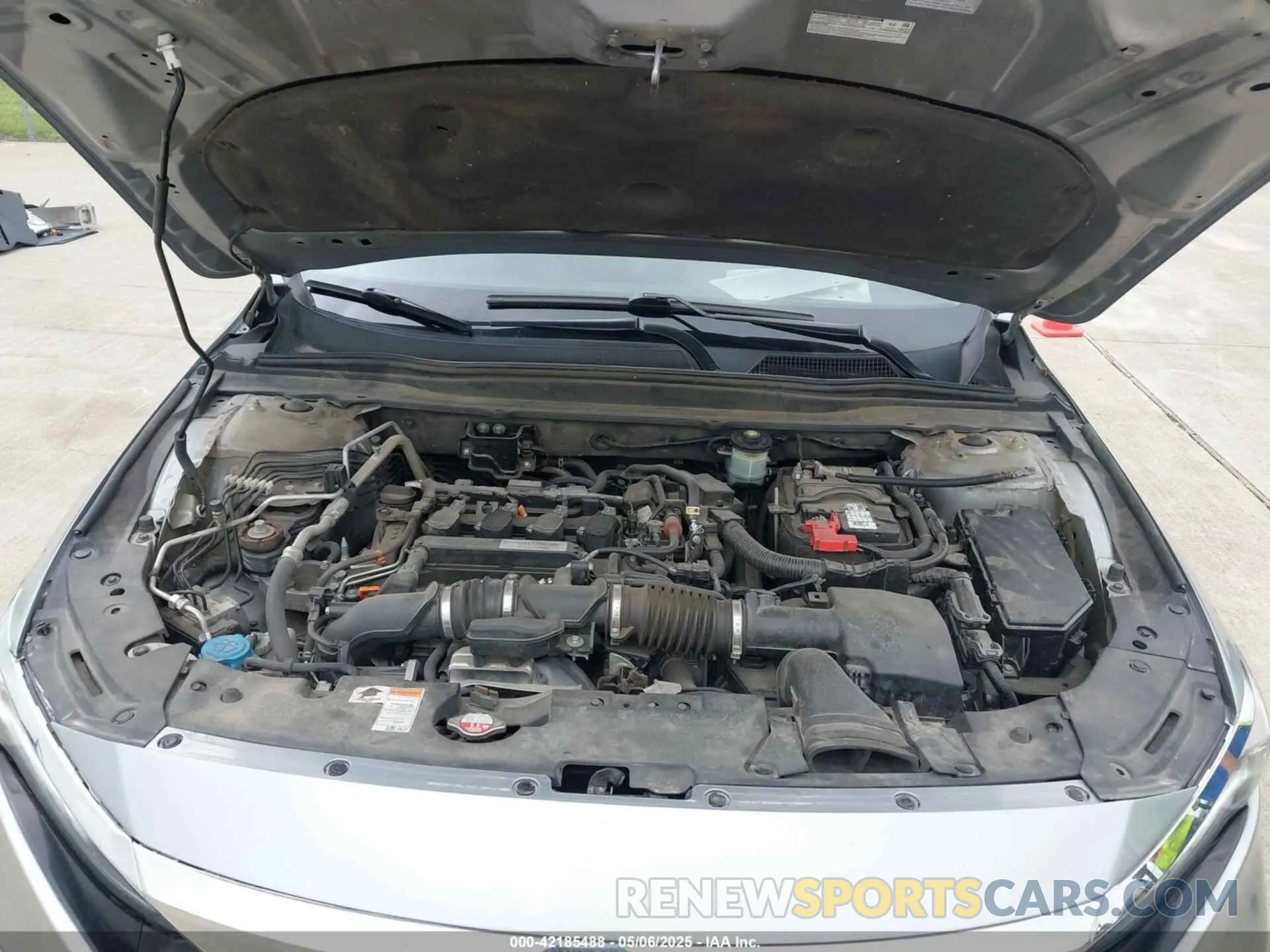 10 Photograph of a damaged car 1HGCV1F42KA095741 HONDA ACCORD 2019