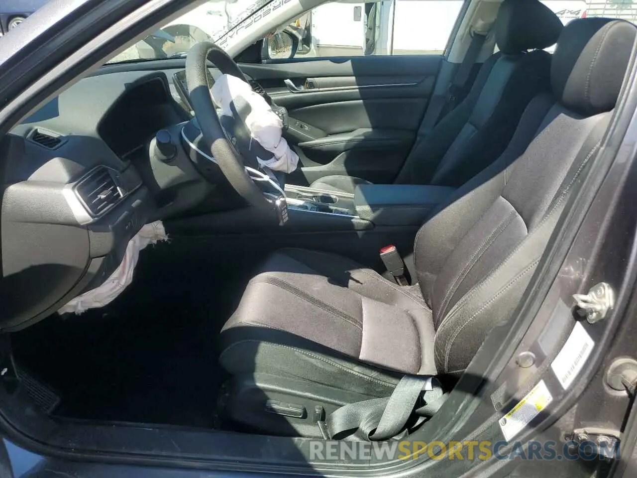 7 Photograph of a damaged car 1HGCV1F43KA016951 HONDA ACCORD 2019