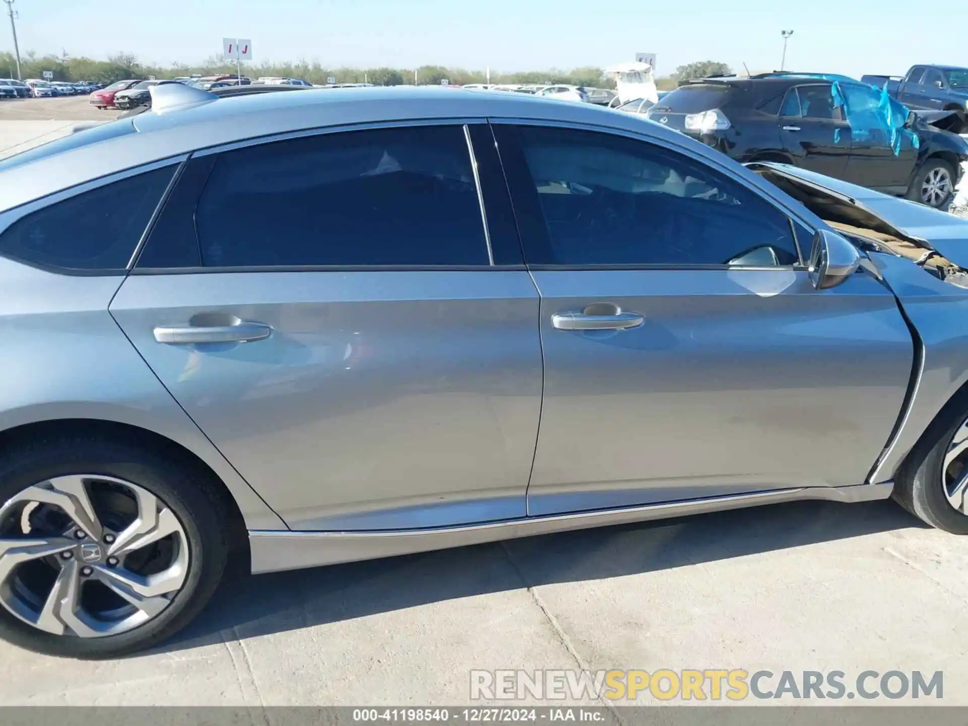 12 Photograph of a damaged car 1HGCV1F43KA048394 HONDA ACCORD 2019