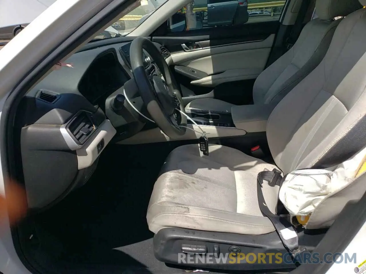 7 Photograph of a damaged car 1HGCV1F43KA091729 HONDA ACCORD 2019