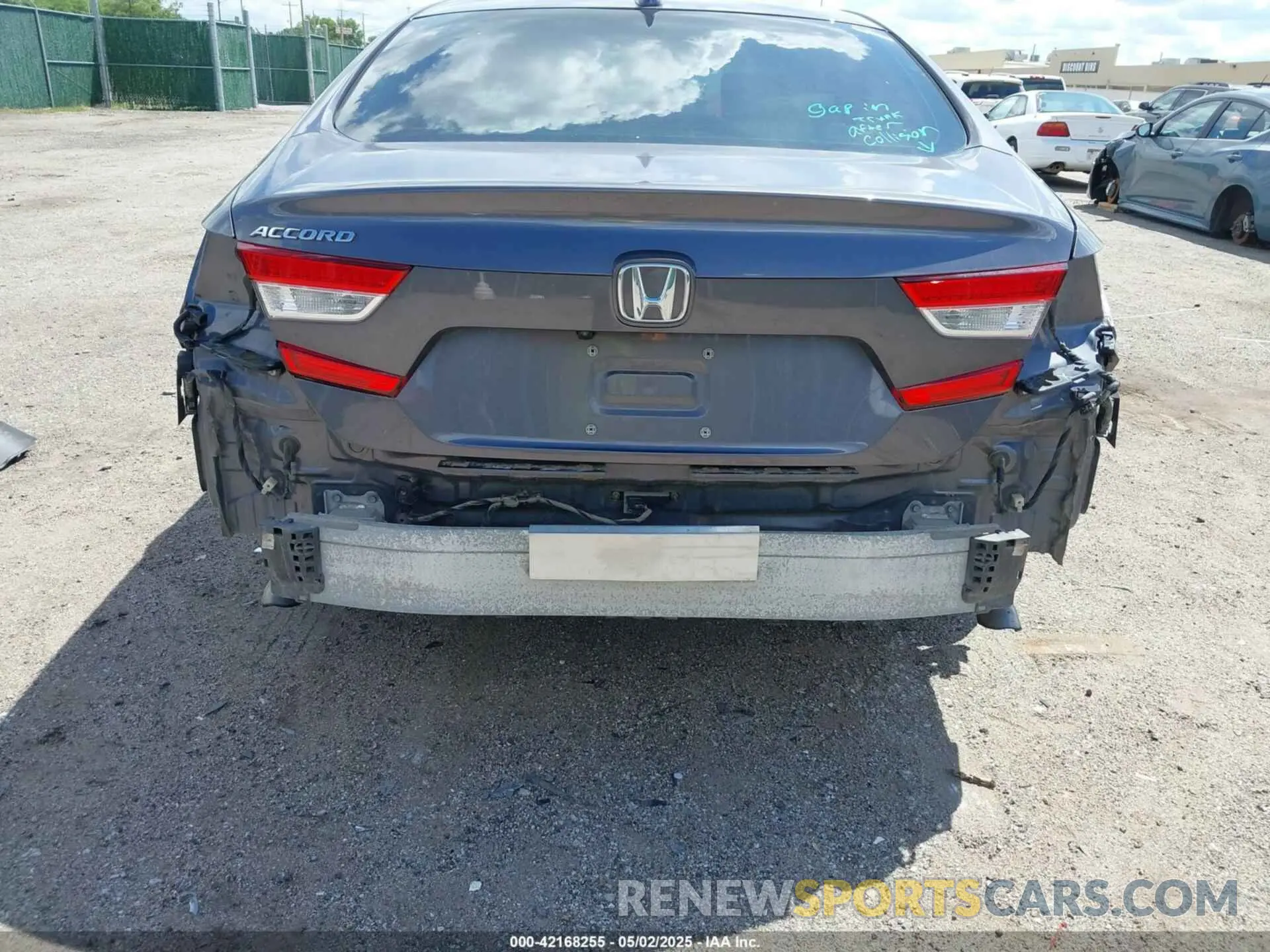 6 Photograph of a damaged car 1HGCV1F44KA008325 HONDA ACCORD 2019