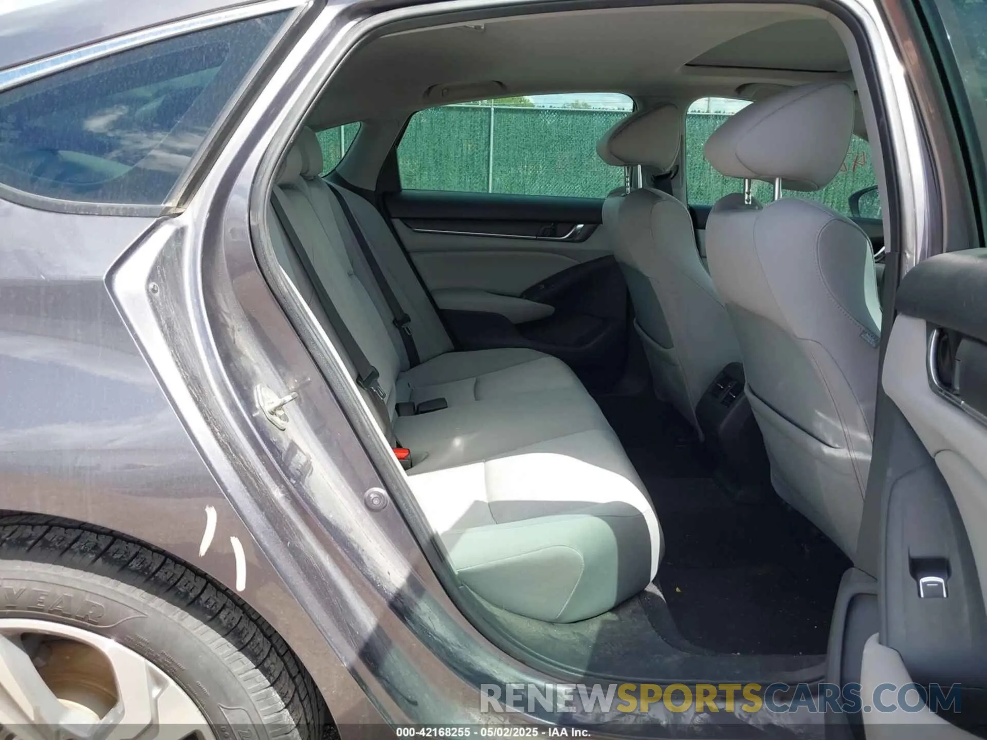 8 Photograph of a damaged car 1HGCV1F44KA008325 HONDA ACCORD 2019