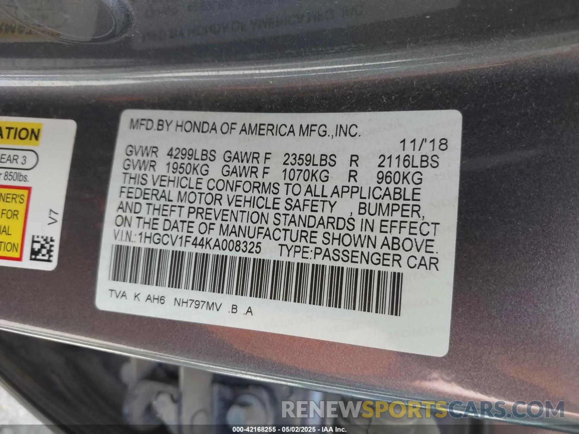9 Photograph of a damaged car 1HGCV1F44KA008325 HONDA ACCORD 2019