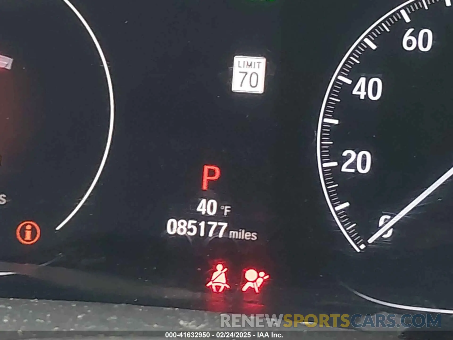 15 Photograph of a damaged car 1HGCV1F44KA026615 HONDA ACCORD 2019