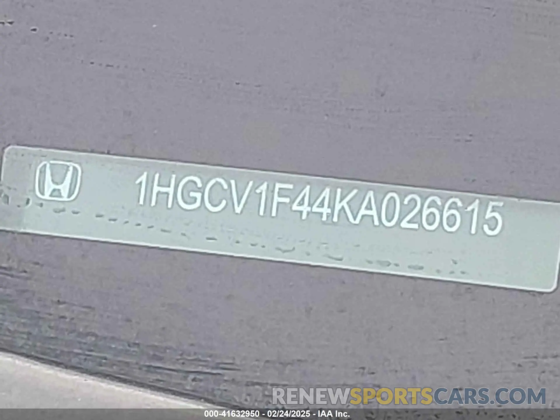 9 Photograph of a damaged car 1HGCV1F44KA026615 HONDA ACCORD 2019