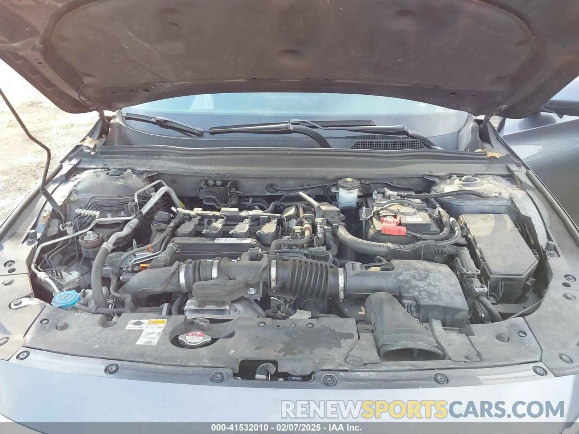 10 Photograph of a damaged car 1HGCV1F44KA060358 HONDA ACCORD 2019