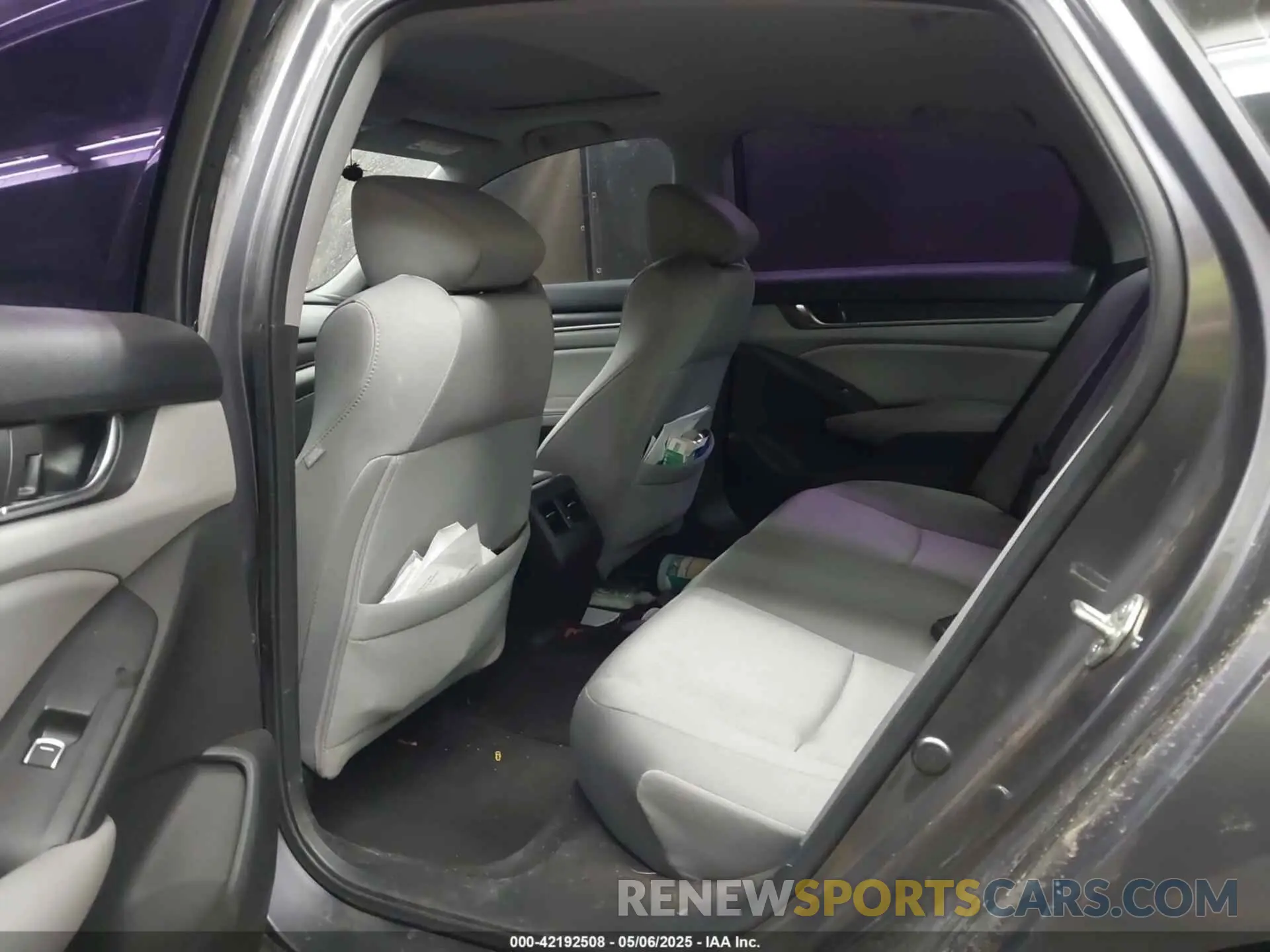 8 Photograph of a damaged car 1HGCV1F44KA150237 HONDA ACCORD 2019