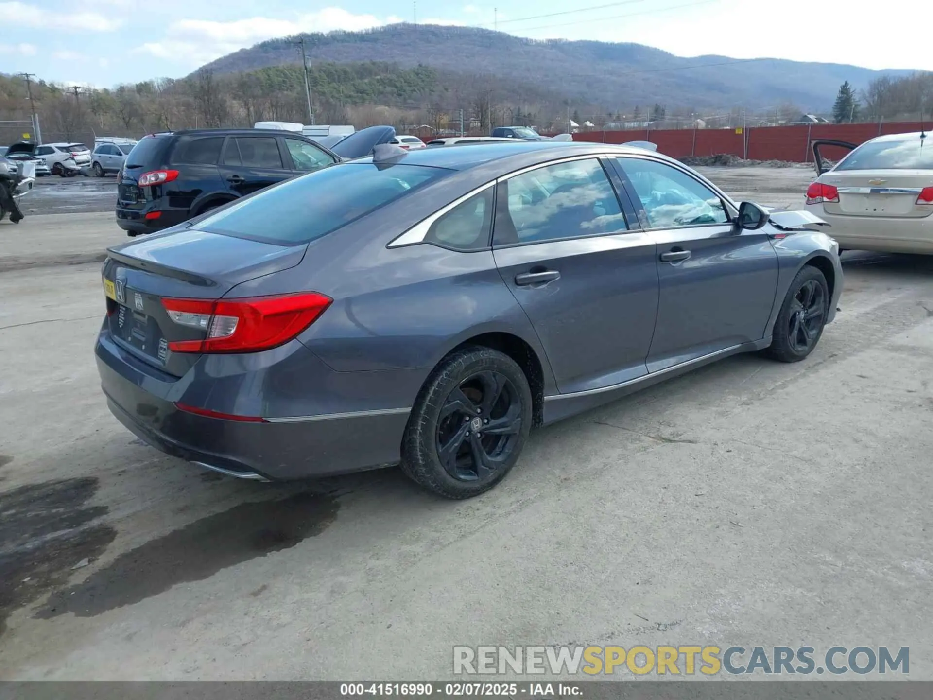 4 Photograph of a damaged car 1HGCV1F45KA072888 HONDA ACCORD 2019