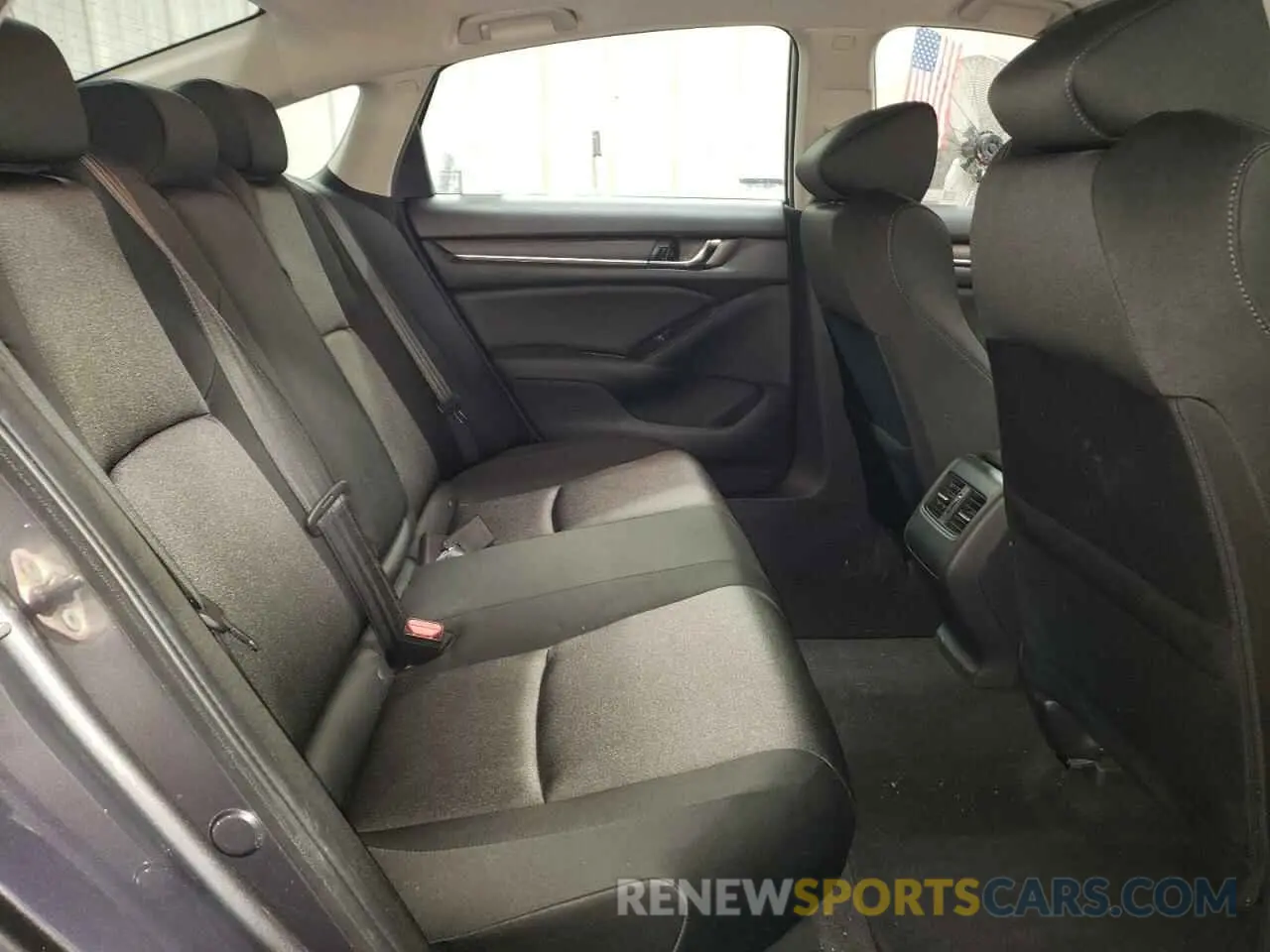 10 Photograph of a damaged car 1HGCV1F46KA175186 HONDA ACCORD 2019