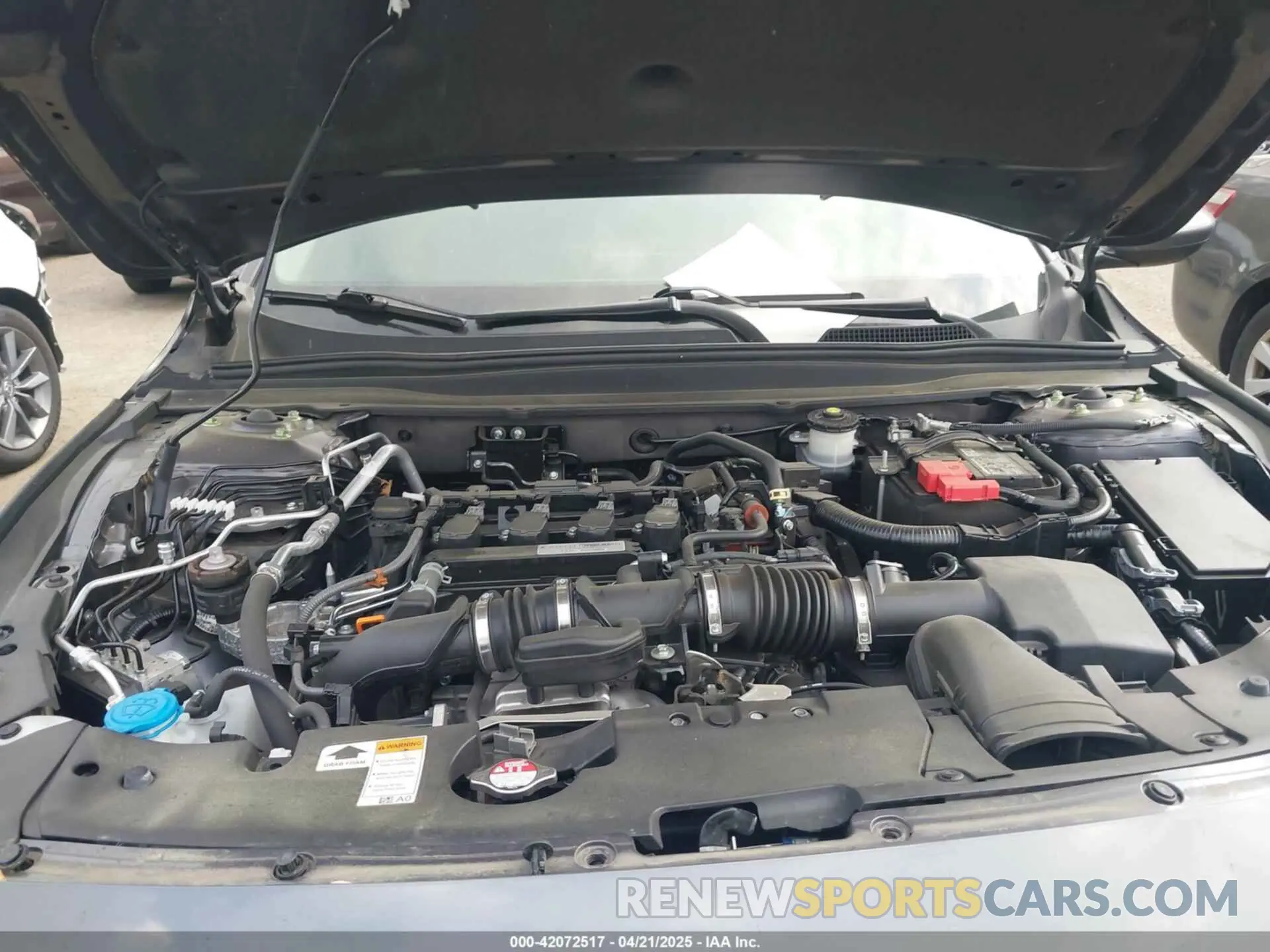 10 Photograph of a damaged car 1HGCV1F47KA008318 HONDA ACCORD 2019