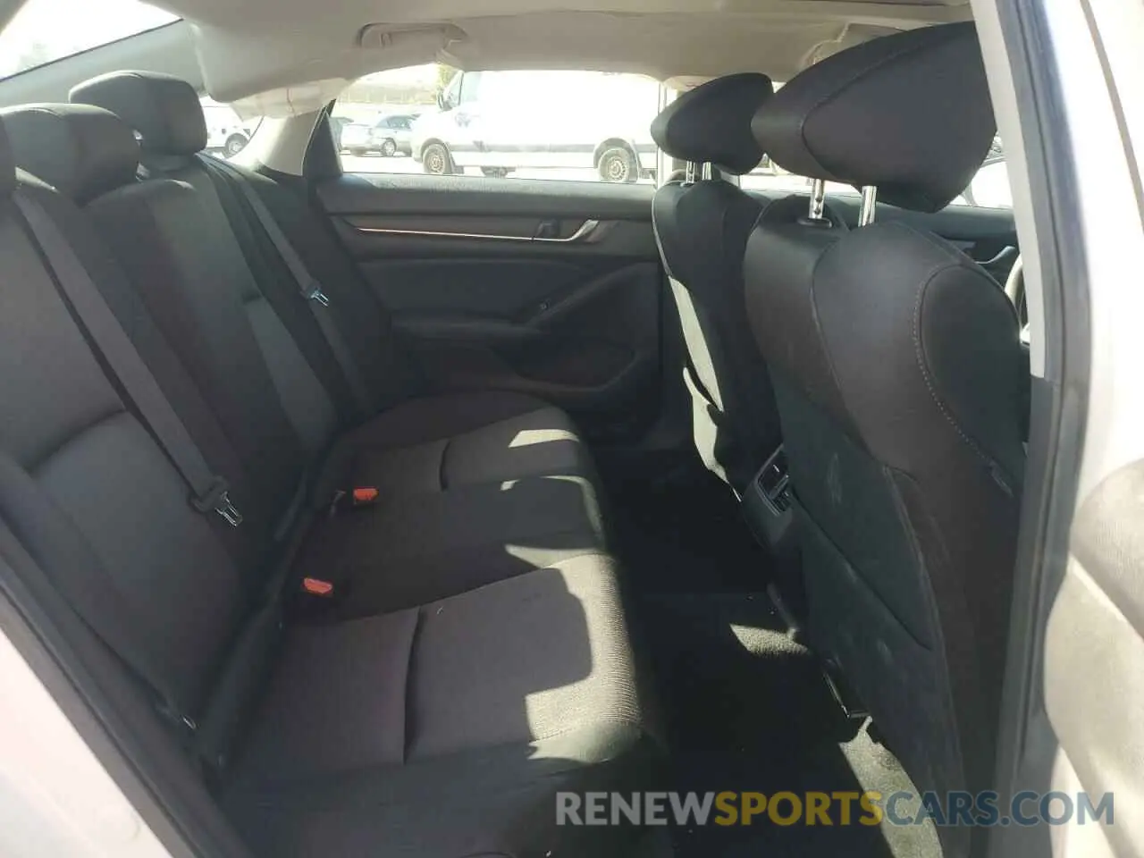 10 Photograph of a damaged car 1HGCV1F47KA140558 HONDA ACCORD 2019
