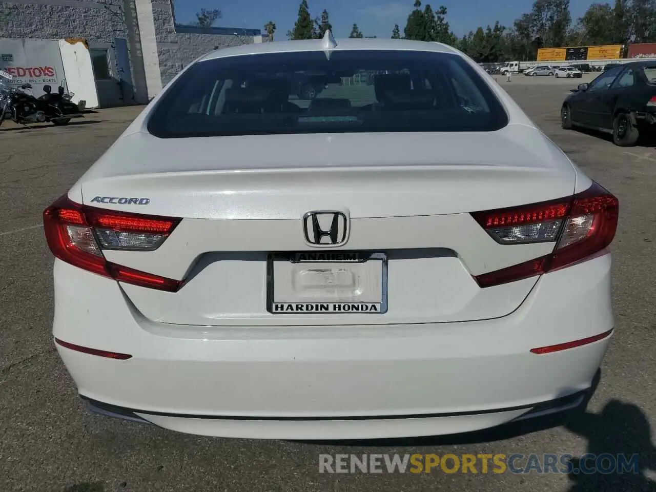 6 Photograph of a damaged car 1HGCV1F47KA140558 HONDA ACCORD 2019