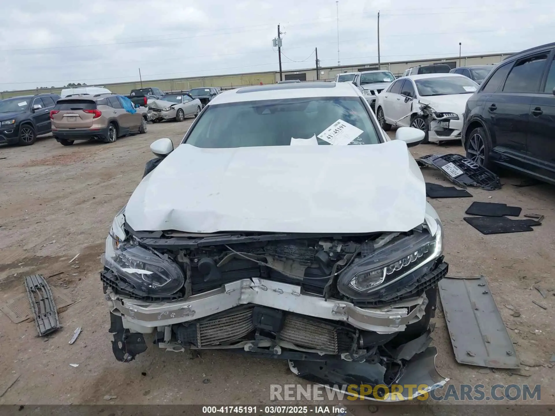12 Photograph of a damaged car 1HGCV1F48KA031977 HONDA ACCORD 2019