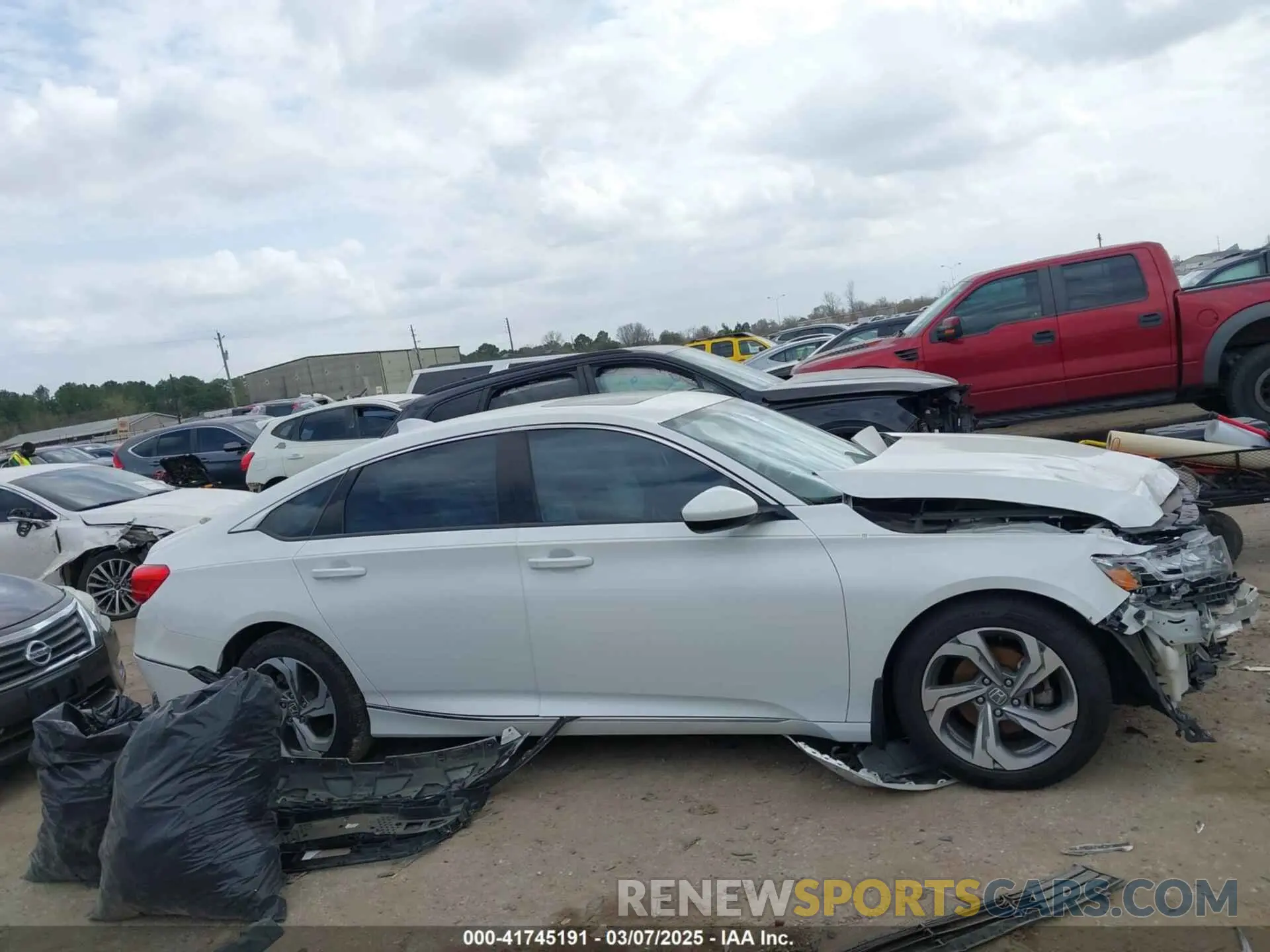 13 Photograph of a damaged car 1HGCV1F48KA031977 HONDA ACCORD 2019