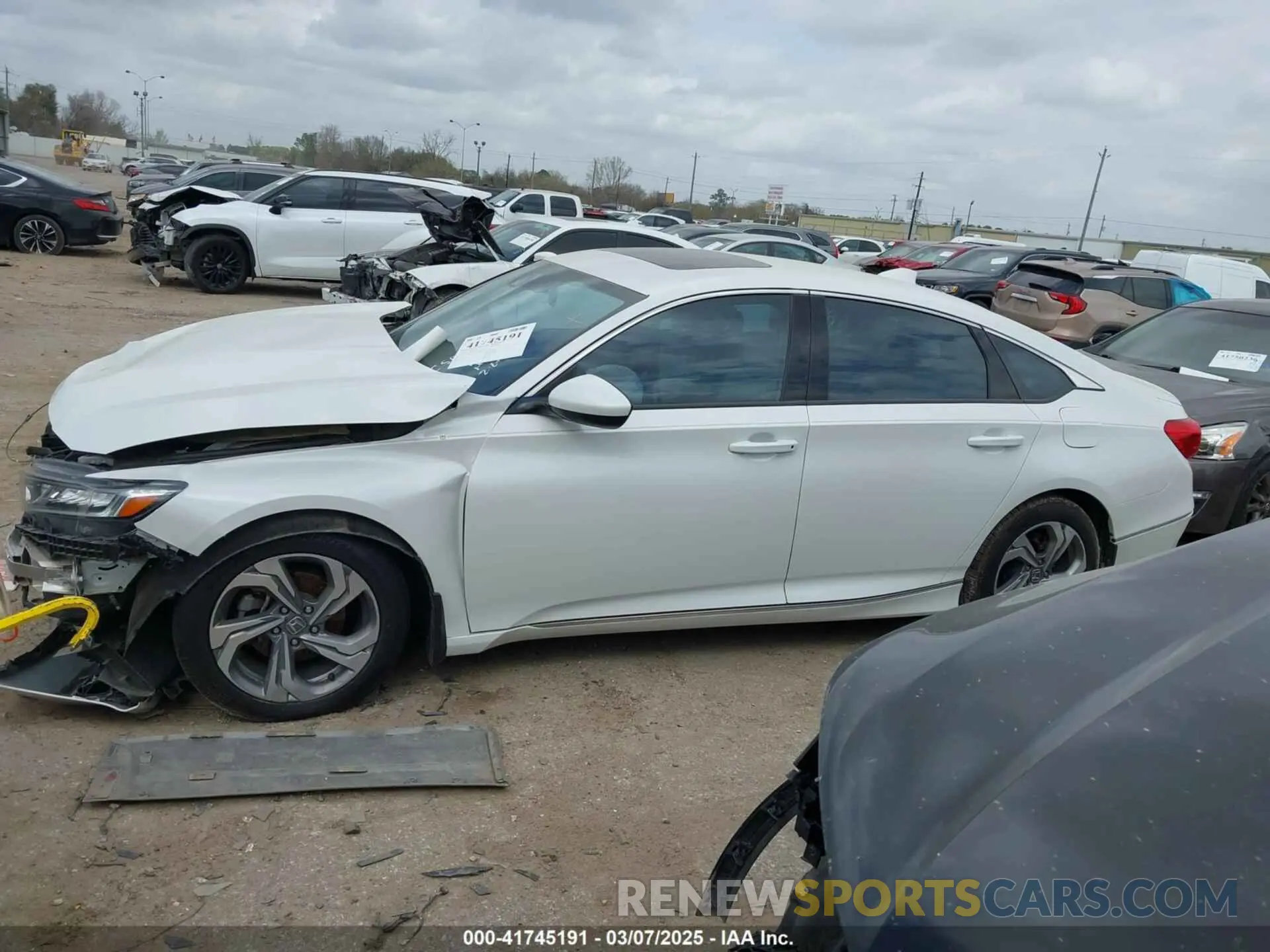 14 Photograph of a damaged car 1HGCV1F48KA031977 HONDA ACCORD 2019