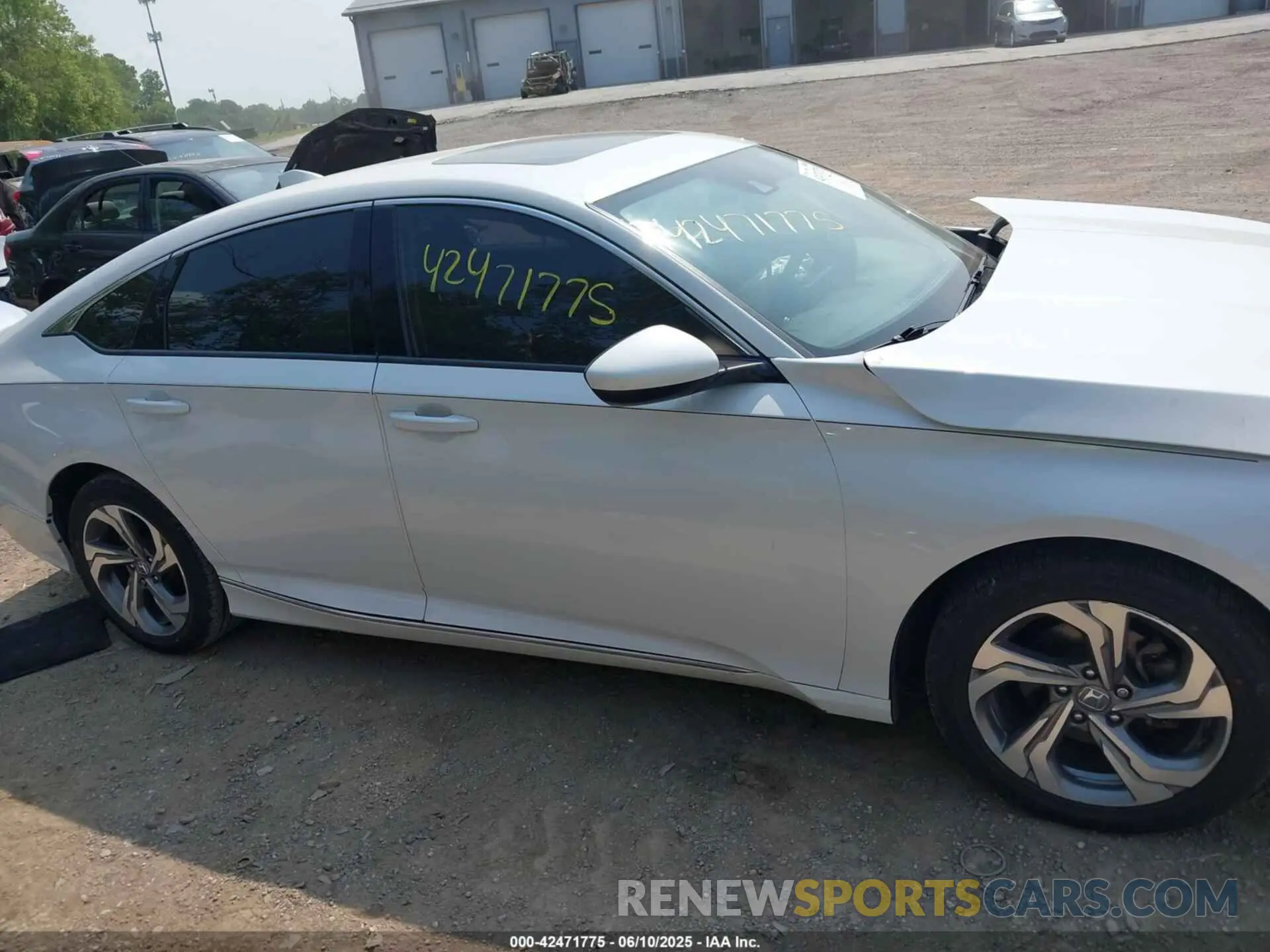 13 Photograph of a damaged car 1HGCV1F48KA162147 HONDA ACCORD 2019