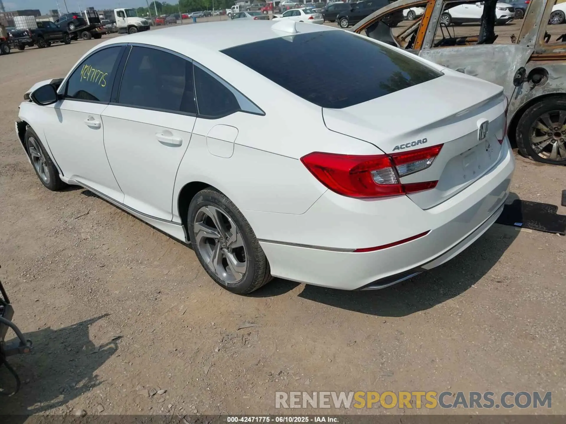 3 Photograph of a damaged car 1HGCV1F48KA162147 HONDA ACCORD 2019