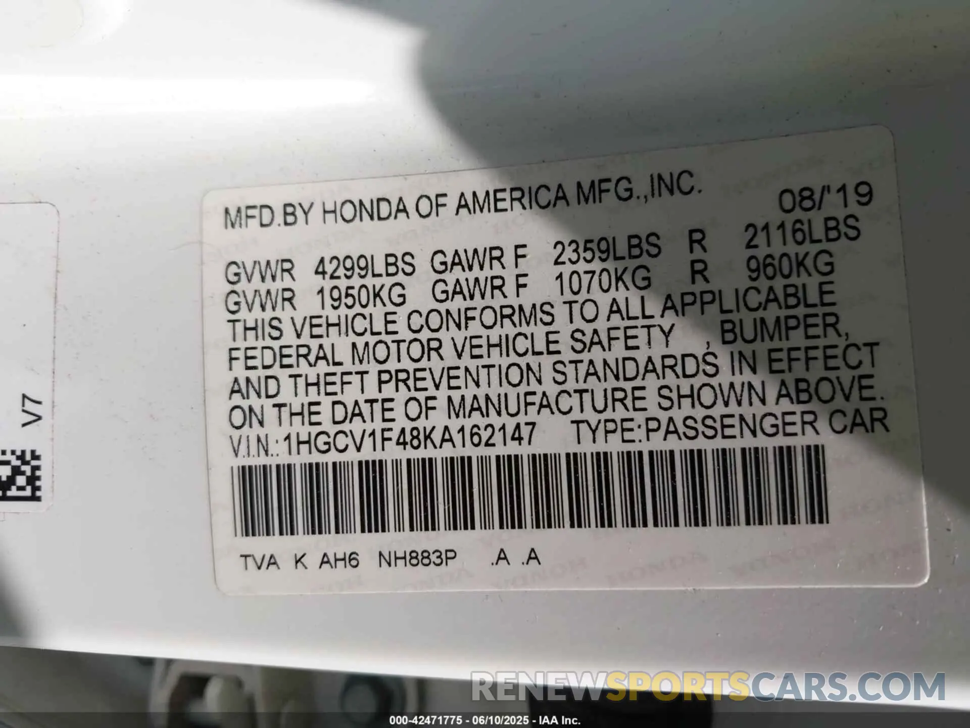 9 Photograph of a damaged car 1HGCV1F48KA162147 HONDA ACCORD 2019