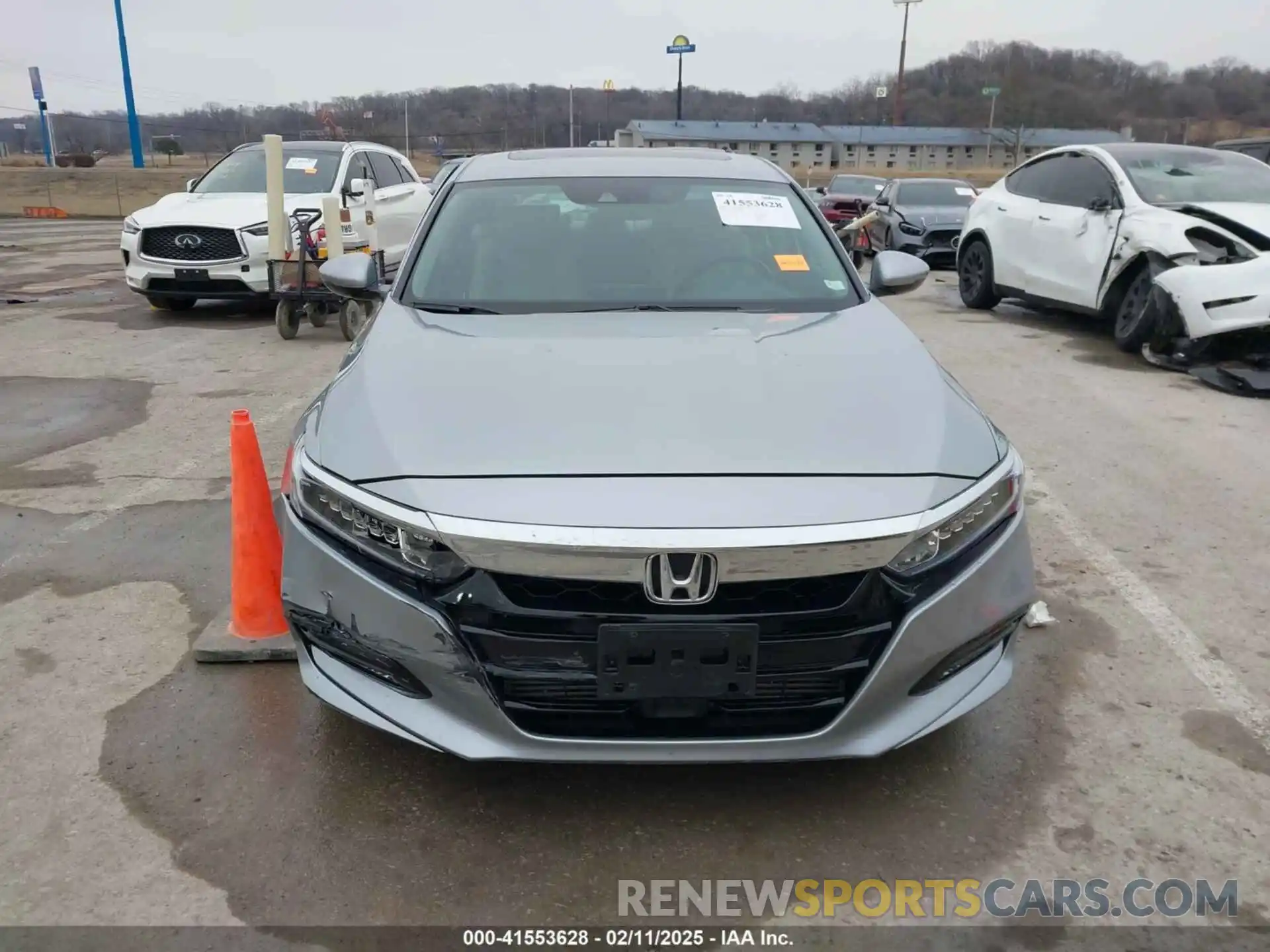 11 Photograph of a damaged car 1HGCV1F51KA030338 HONDA ACCORD 2019