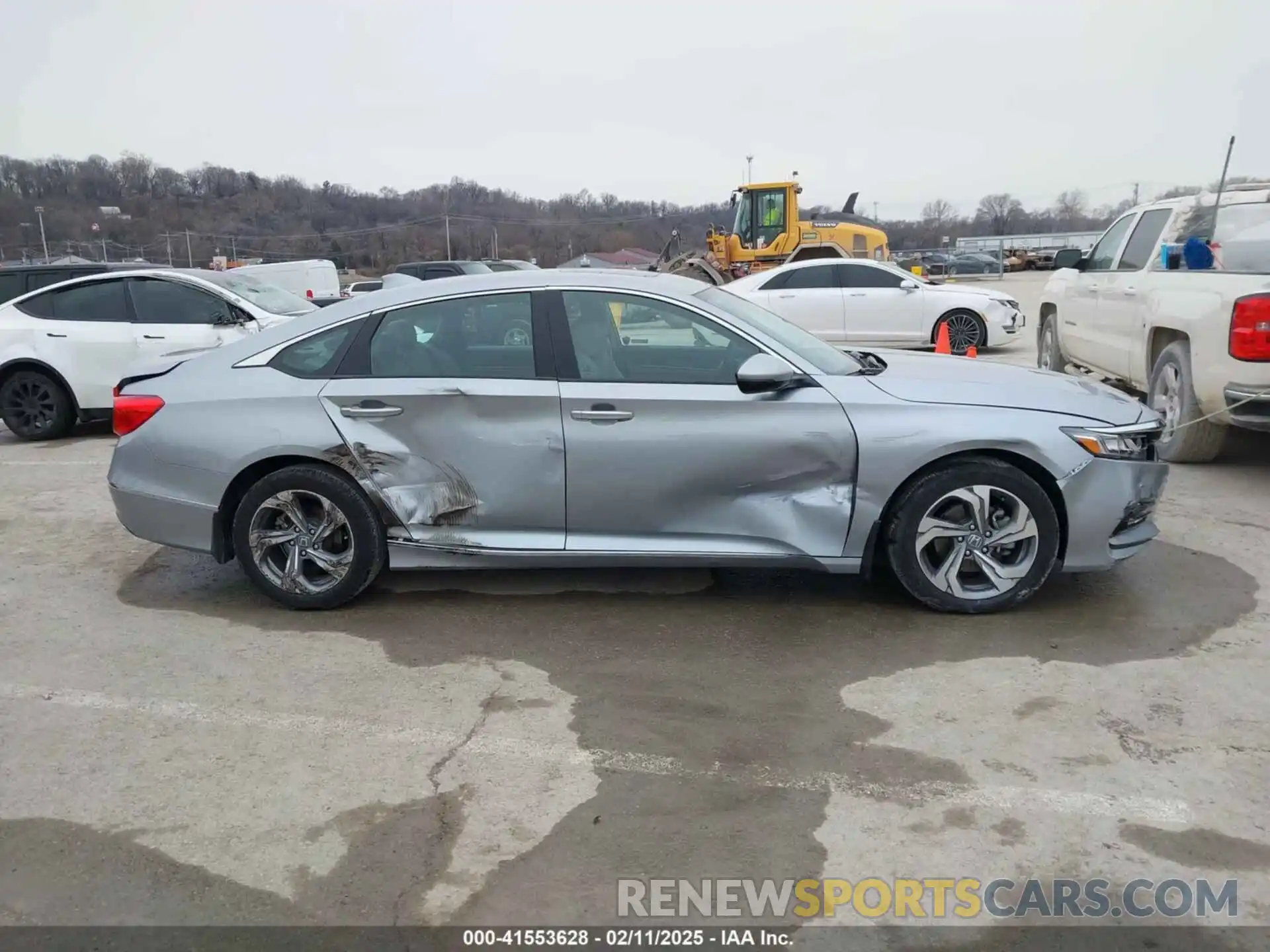 12 Photograph of a damaged car 1HGCV1F51KA030338 HONDA ACCORD 2019