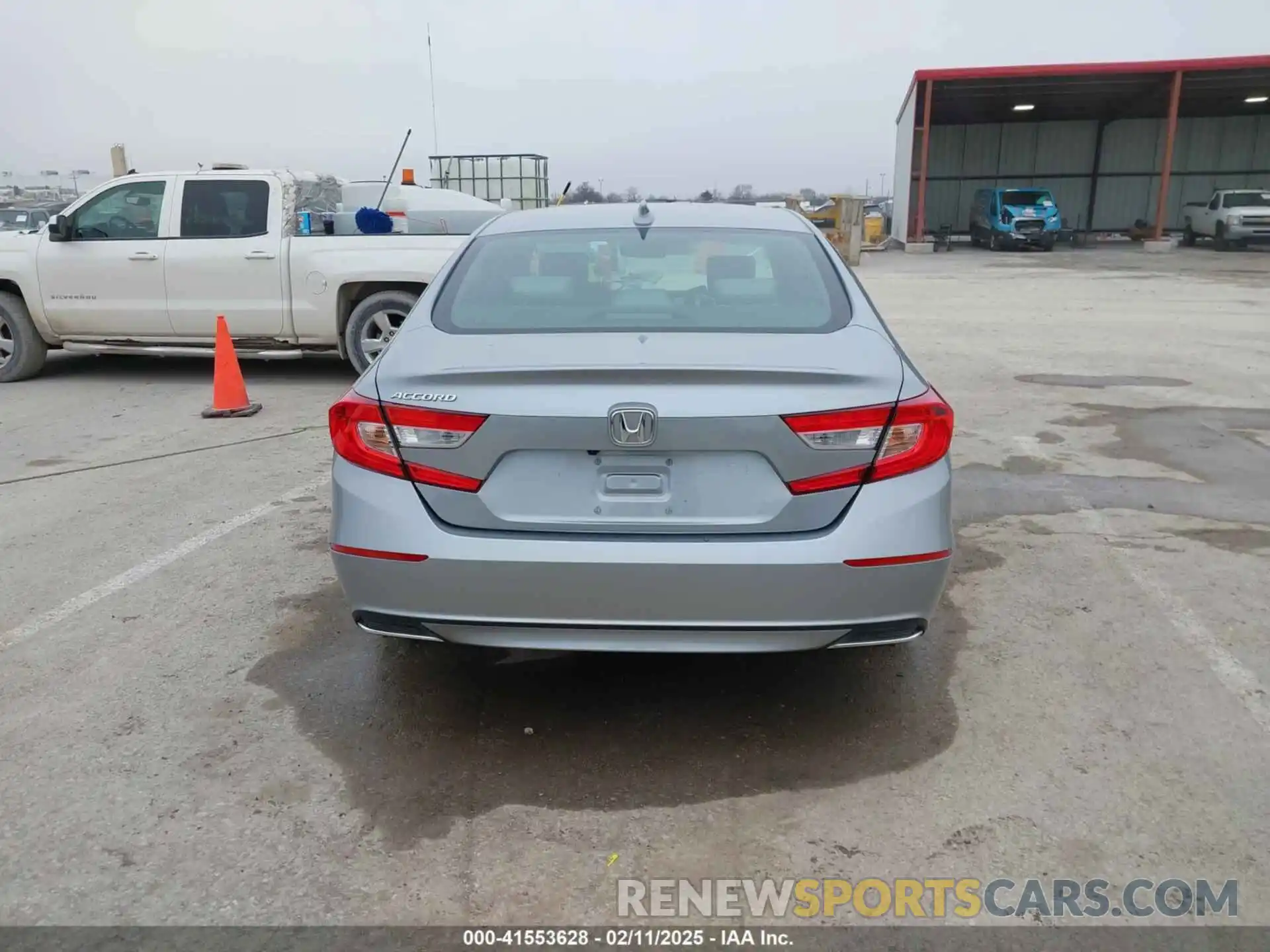 15 Photograph of a damaged car 1HGCV1F51KA030338 HONDA ACCORD 2019