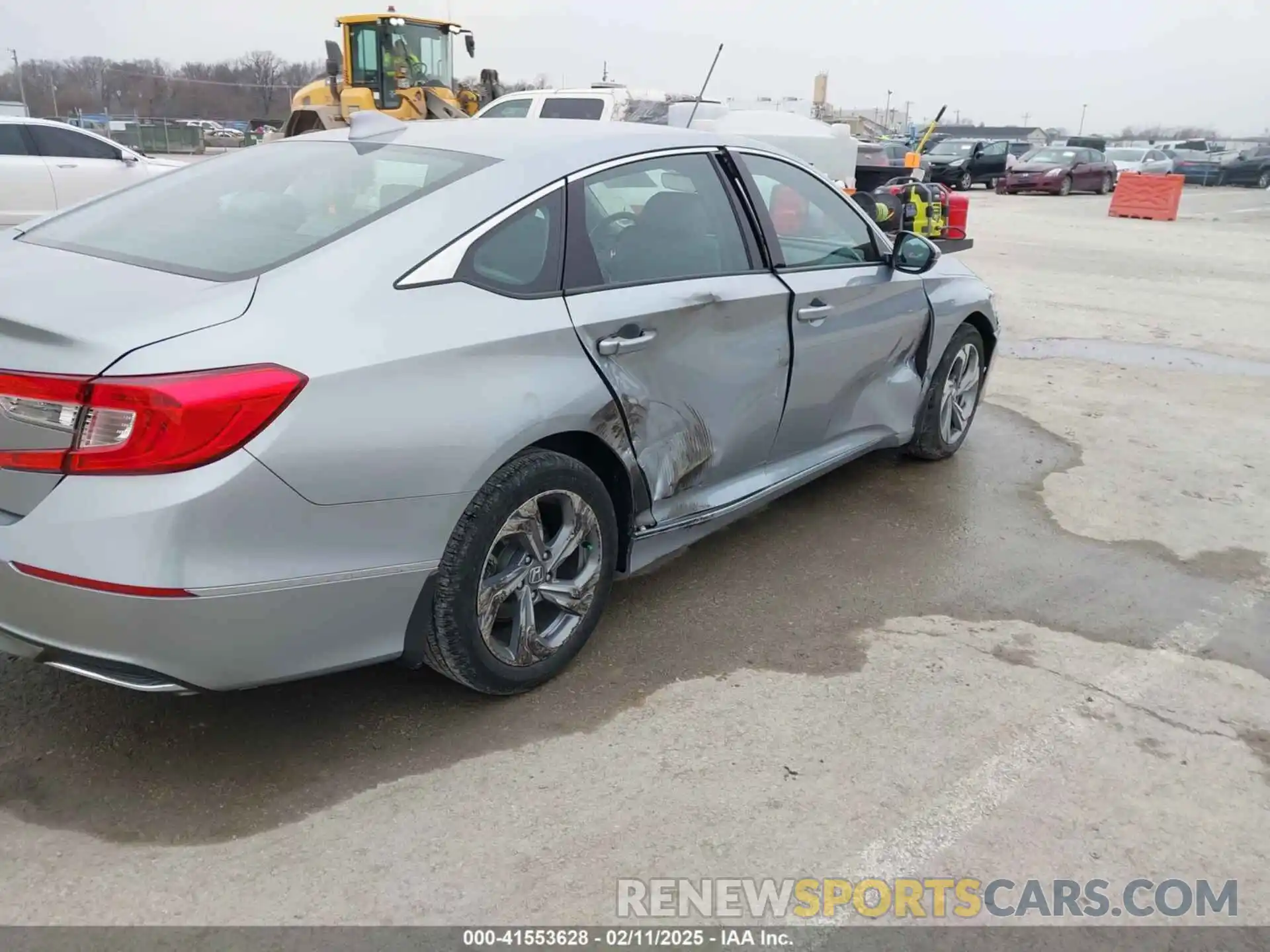 16 Photograph of a damaged car 1HGCV1F51KA030338 HONDA ACCORD 2019