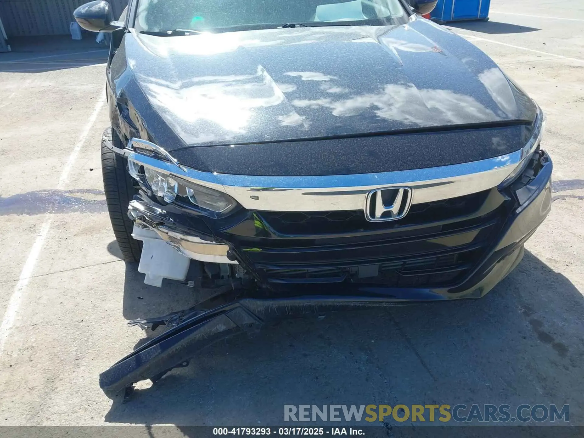 18 Photograph of a damaged car 1HGCV1F51KA087266 HONDA ACCORD 2019