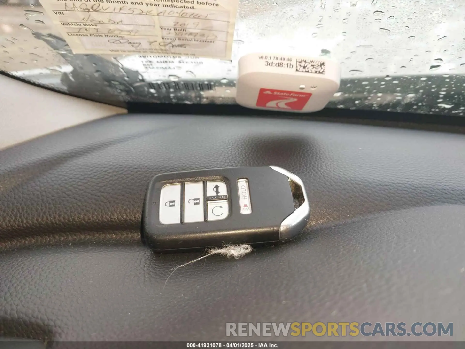 11 Photograph of a damaged car 1HGCV1F52KA040165 HONDA ACCORD 2019